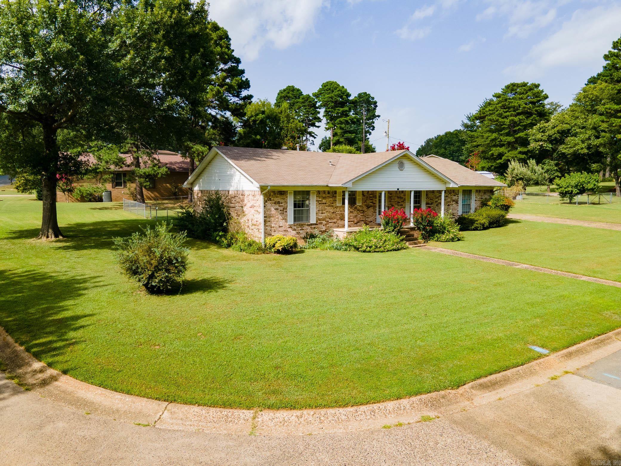 PINE FOREST - Residential