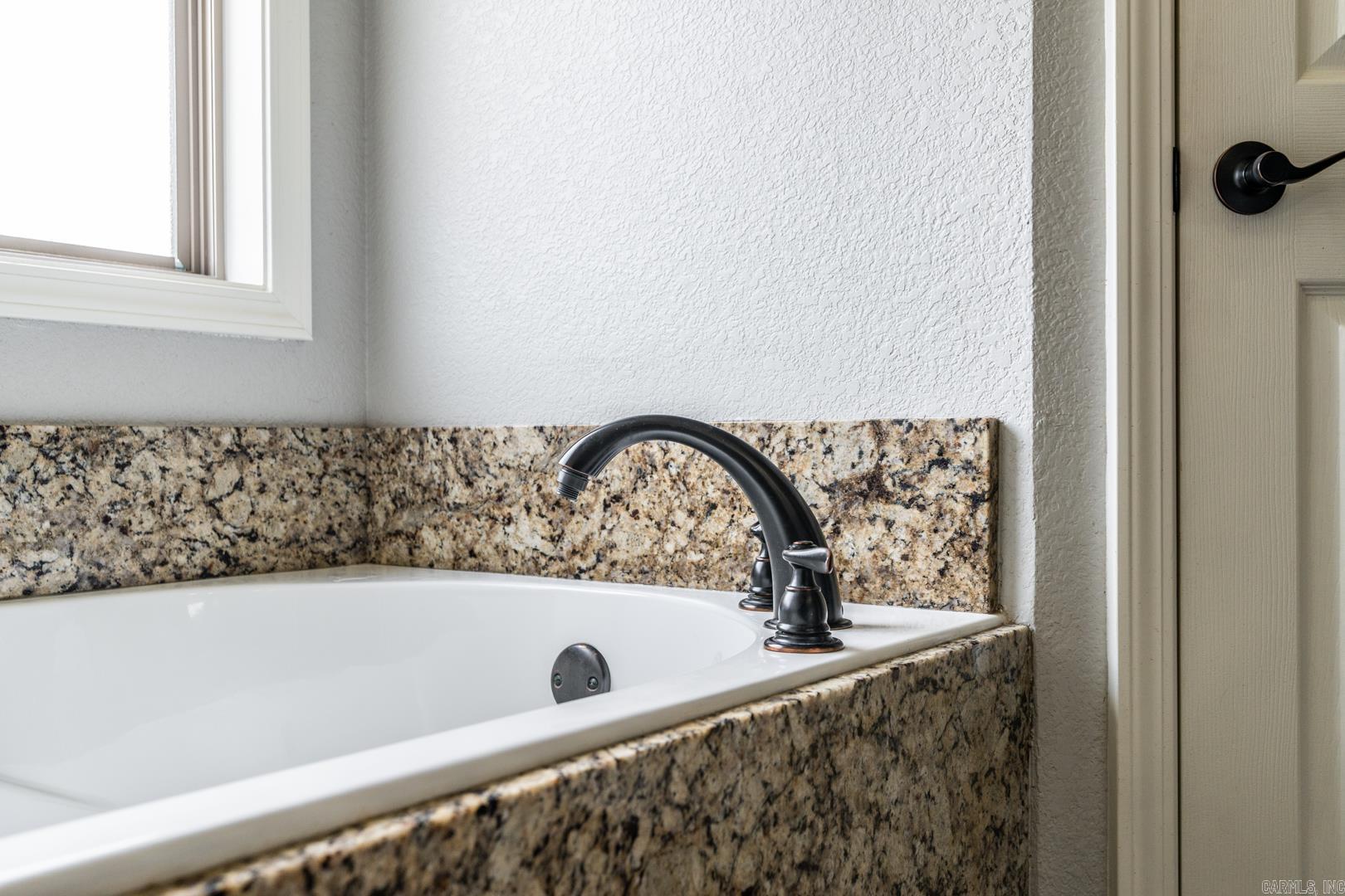 CROSS CREEK - Residential