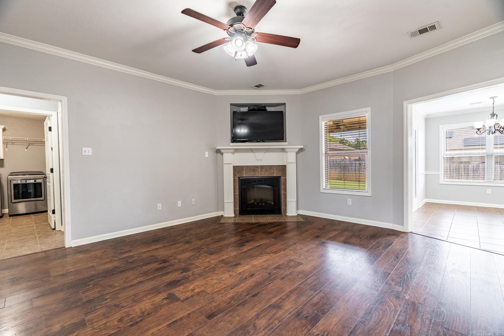 CROSS CREEK - Residential