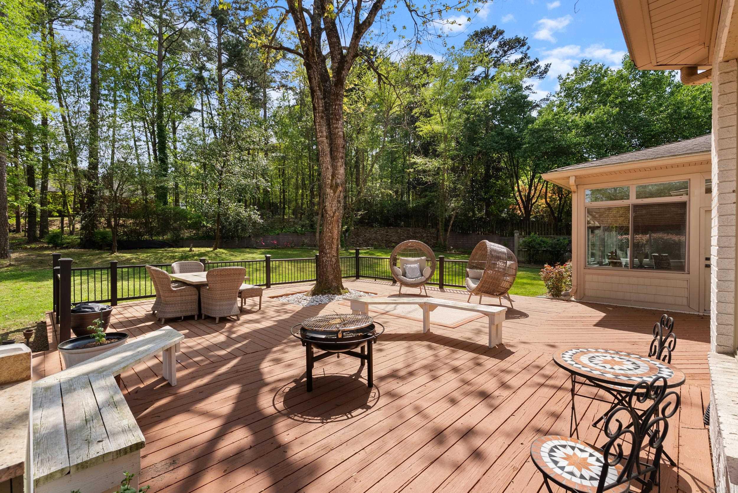 CHENAL RIDGE - Residential