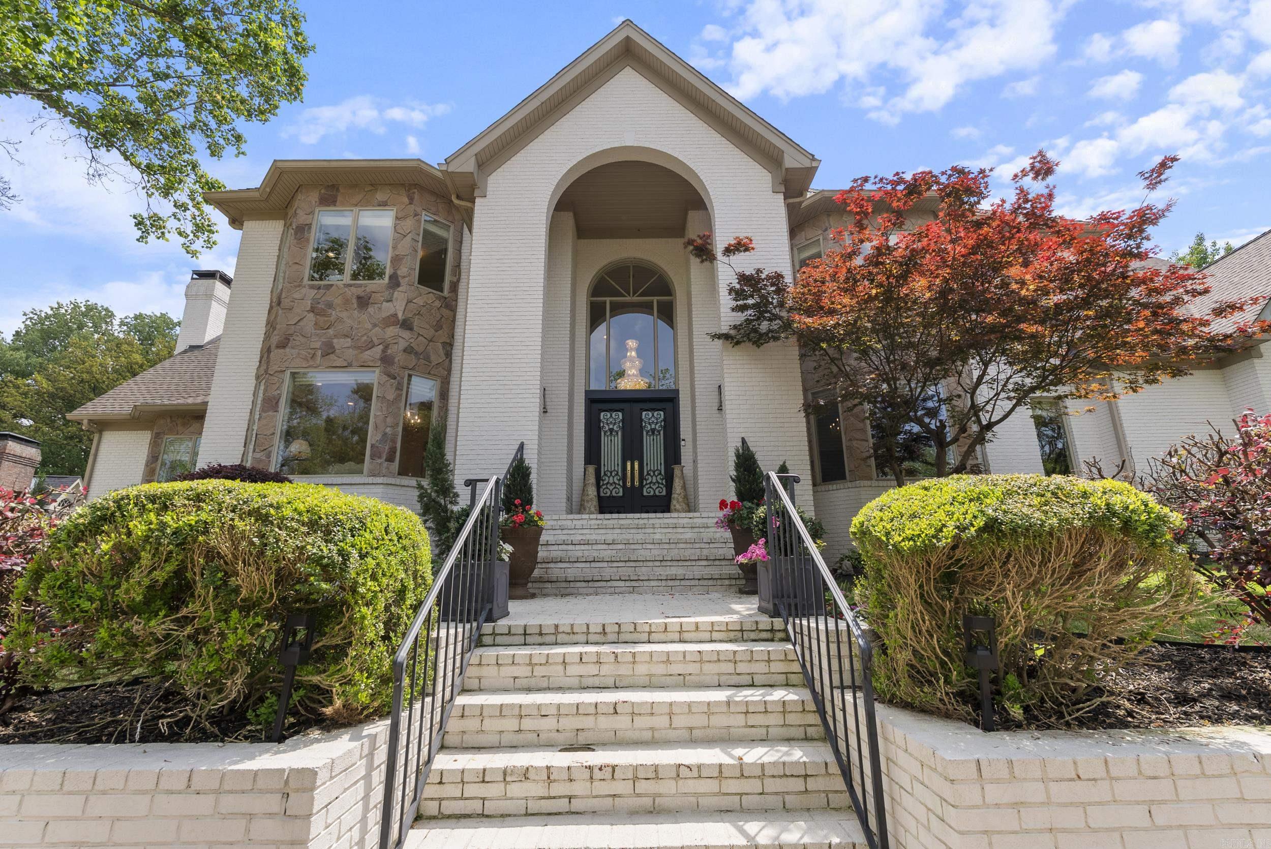 CHENAL RIDGE - Residential