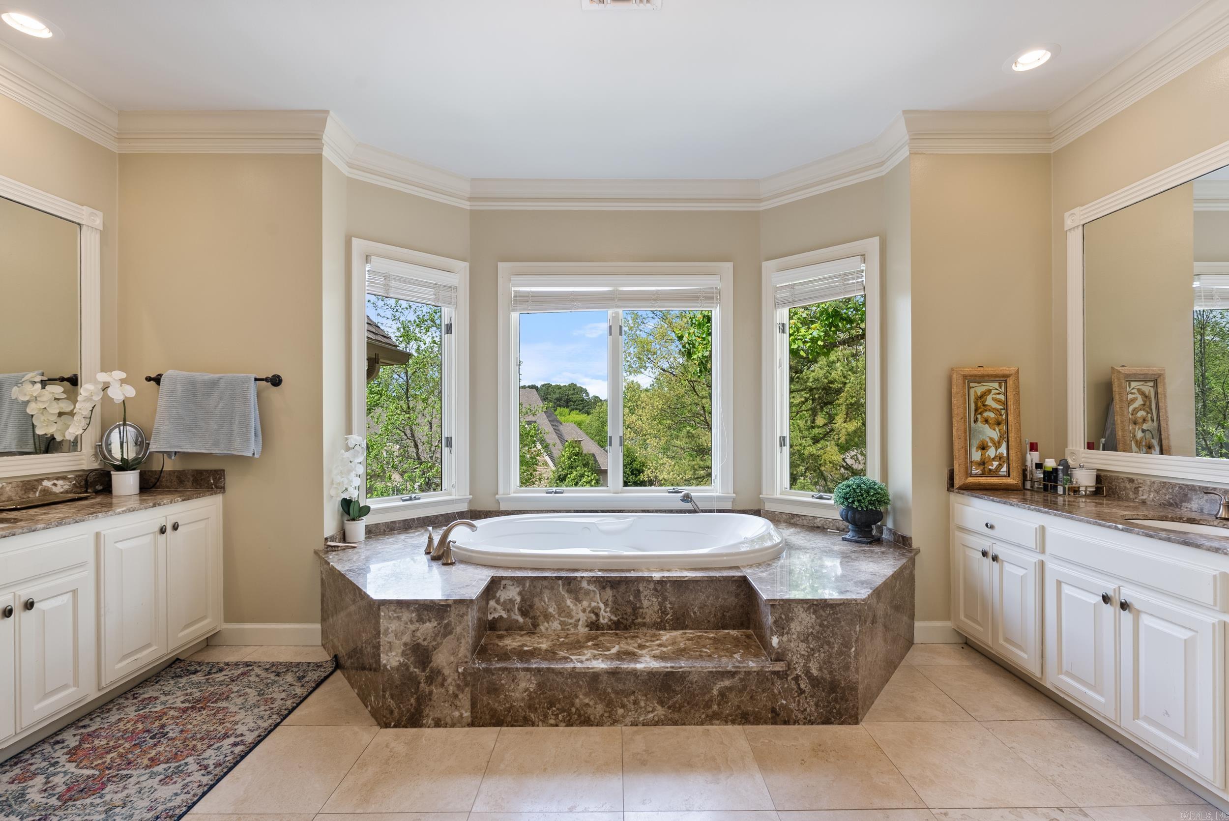 CHENAL RIDGE - Residential