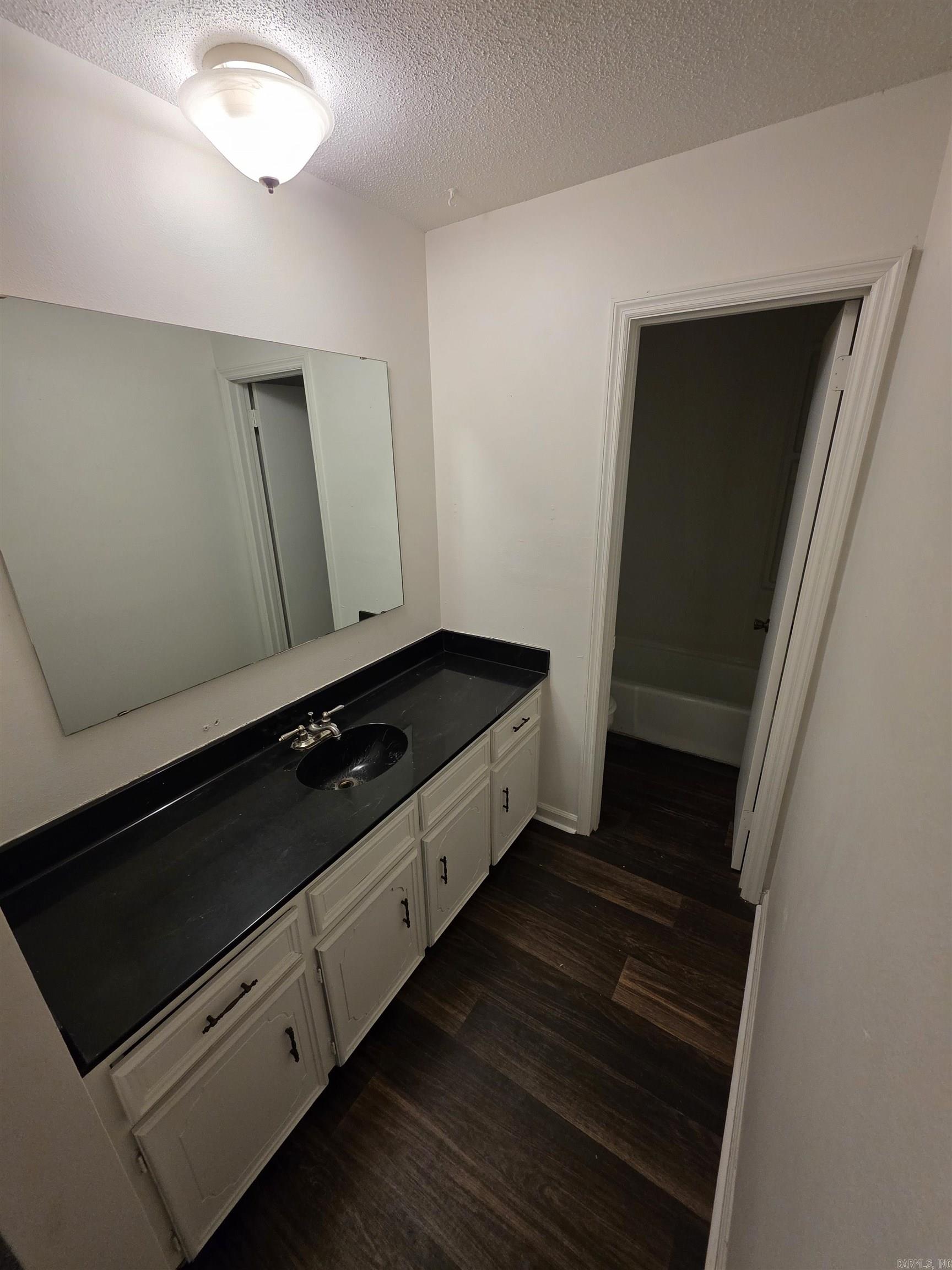 Sara Lynn - Residential Lease