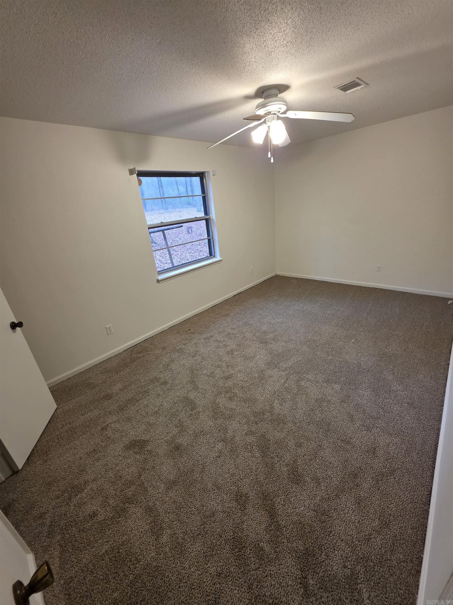 Sara Lynn - Residential Lease