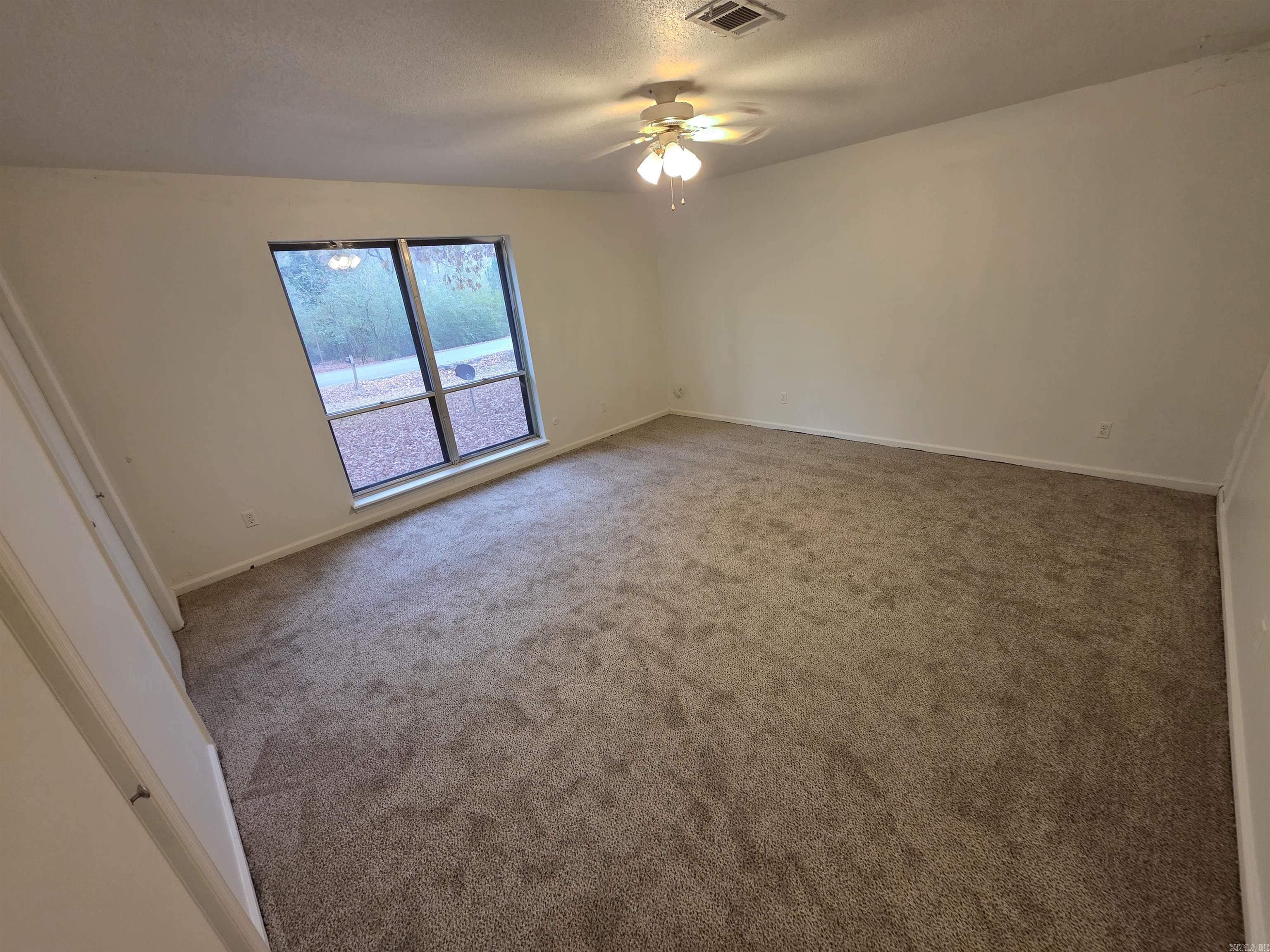 Sara Lynn - Residential Lease