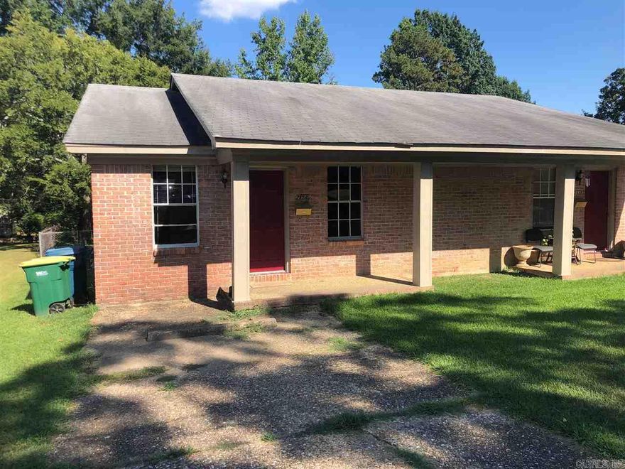 Real Property Management Central AR. Call 501=222=1009 today to schedule self-showing and visit our website .rpmcentralar.com to view pictures, full video walk thru, and to apply online.  2br 1.5ba duplex unit with over 1000sq ft. $775/mo and $775 deposit and fees.  Applications are submitted on Our Website Only. Requirements and qualifications can be reviewed before completing application. Application fee of $35/adult also paid on the website.