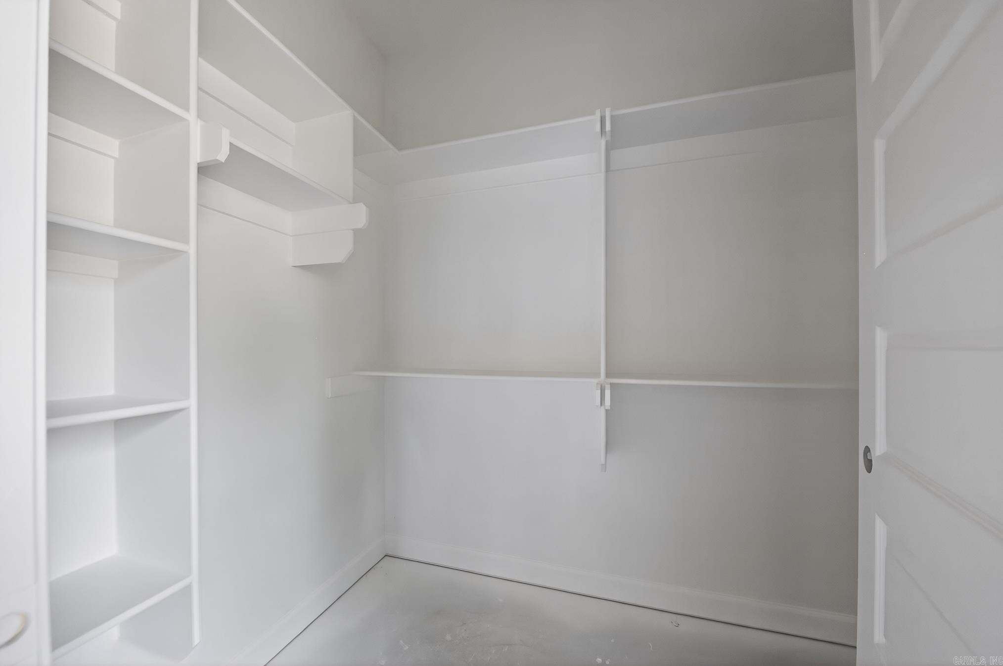 Guyot Phase IV - Residential