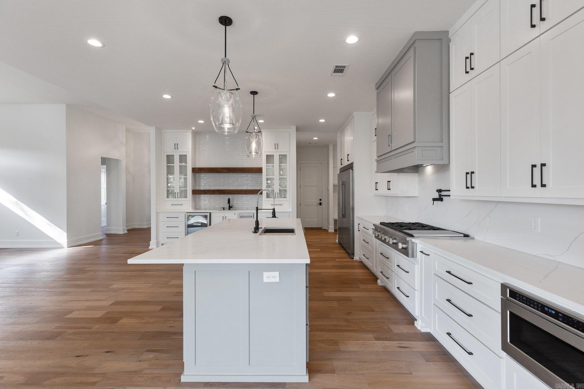 CHENAL VALLEY "FALSTONE COURT" - Residential