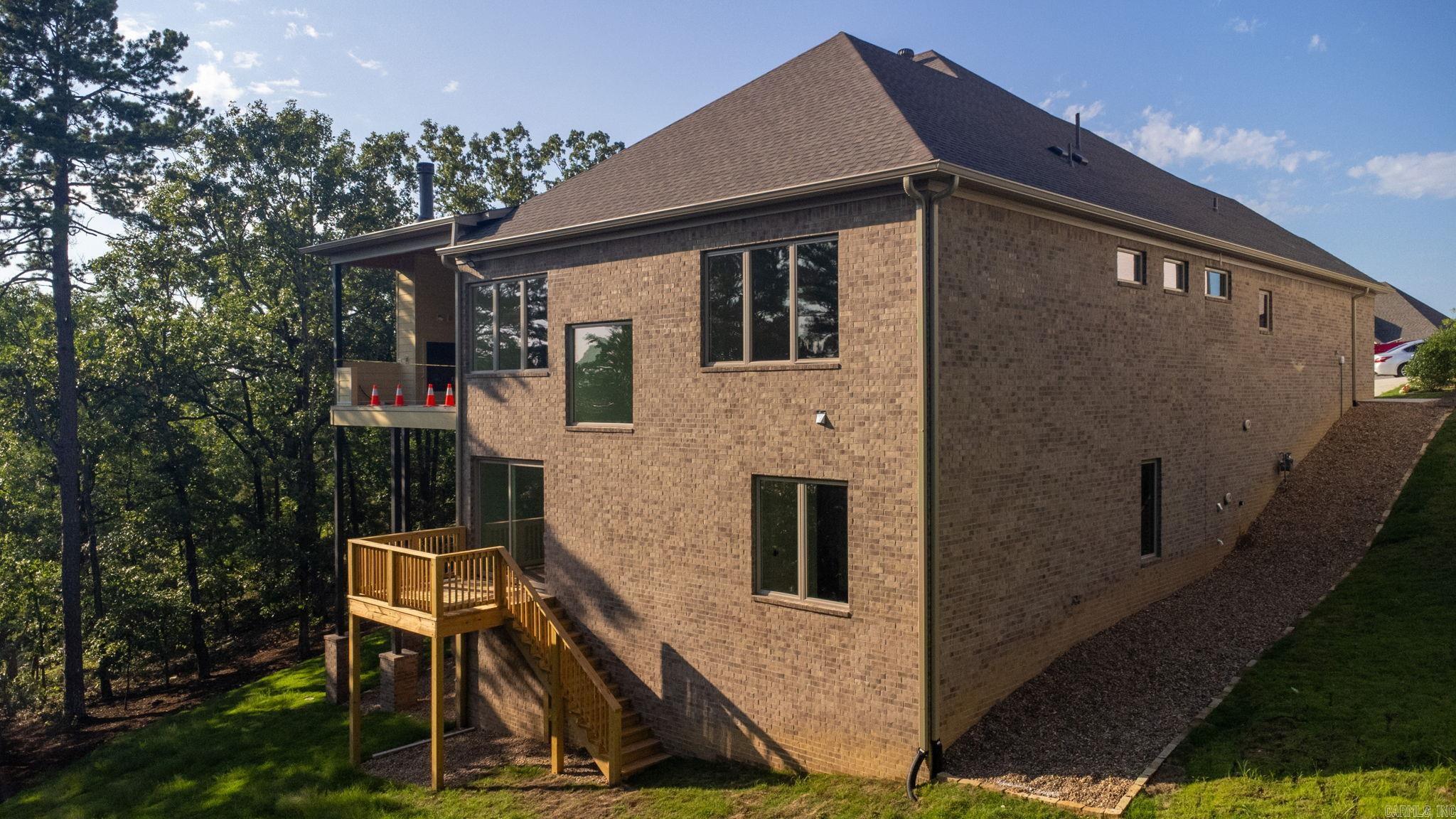 CHENAL VALLEY "FALSTONE COURT" - Residential