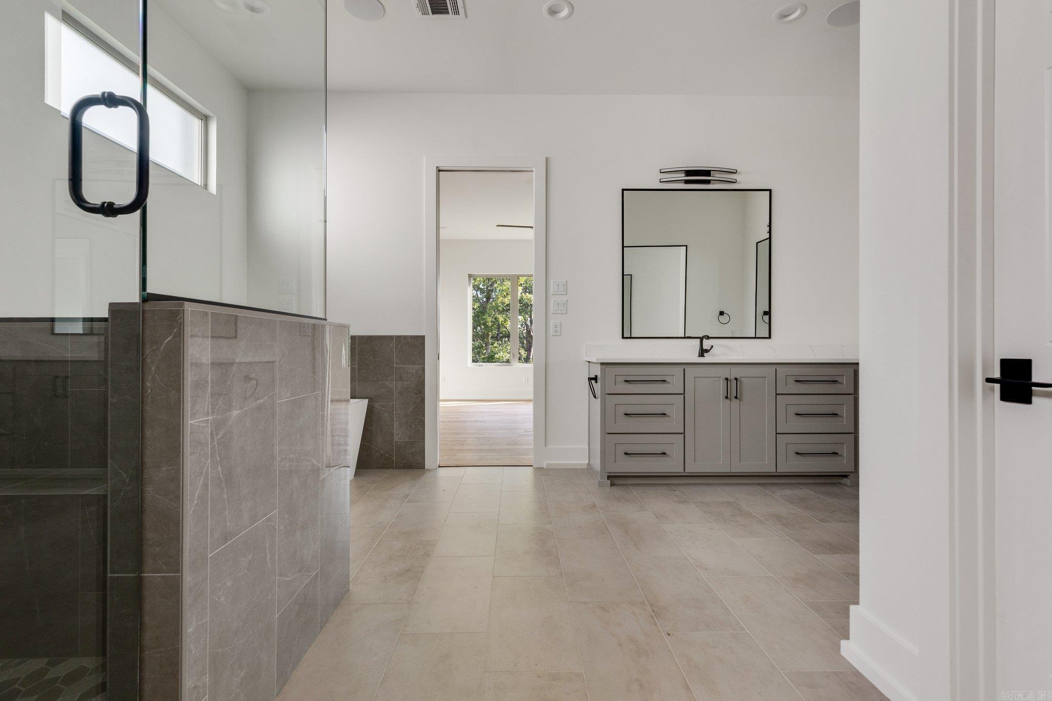 CHENAL VALLEY "FALSTONE COURT" - Residential