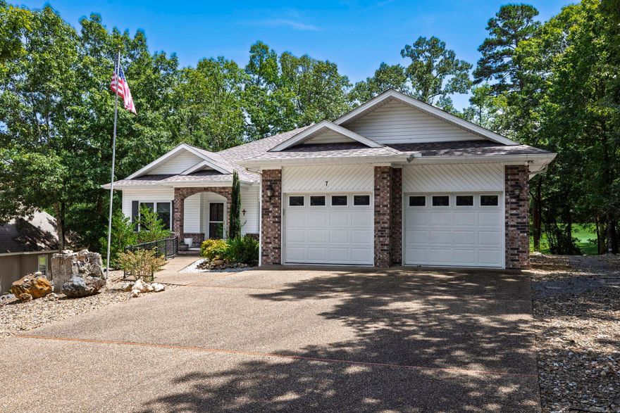 Welcome to this exceptionally well-maintained 3 bed 2.5  bath home sitting on the 14th green of Ponce de Leon Golf course.  Enjoy this open concept home with vaulted ceiling. The chef will enjoy this kitchen with lots of cabinets, pull out drawers, built in oven, glass stove top, movable island with corian countertops. All appliances remain, including new microwave. The breakfast nook includes a wet bar with lots of storage. Amazing laundry room has lots of storage and sink.   Owners suite includes large bedroom that opens to the Arkansas room, two walk-in closets, and a bathroom with spa tub, separate shower, private toilet, linen closet and windows to let in natural light. Split bedrooms with one of the guest rooms that open to the deck. Entertain your guests on the 48x18 foot covered deck with 3 ceiling fans. The view of the golf course is something you must see!   Looking for a workshop?  Check out this very spacious area in the lower level with the double door that can be used for golf cart storage.  Outside the lower level is covered deck area that also has a great view of the golf course.  Roof replaced 2022. New residents to HSV are subject to $2,000 POA buy-in fee.