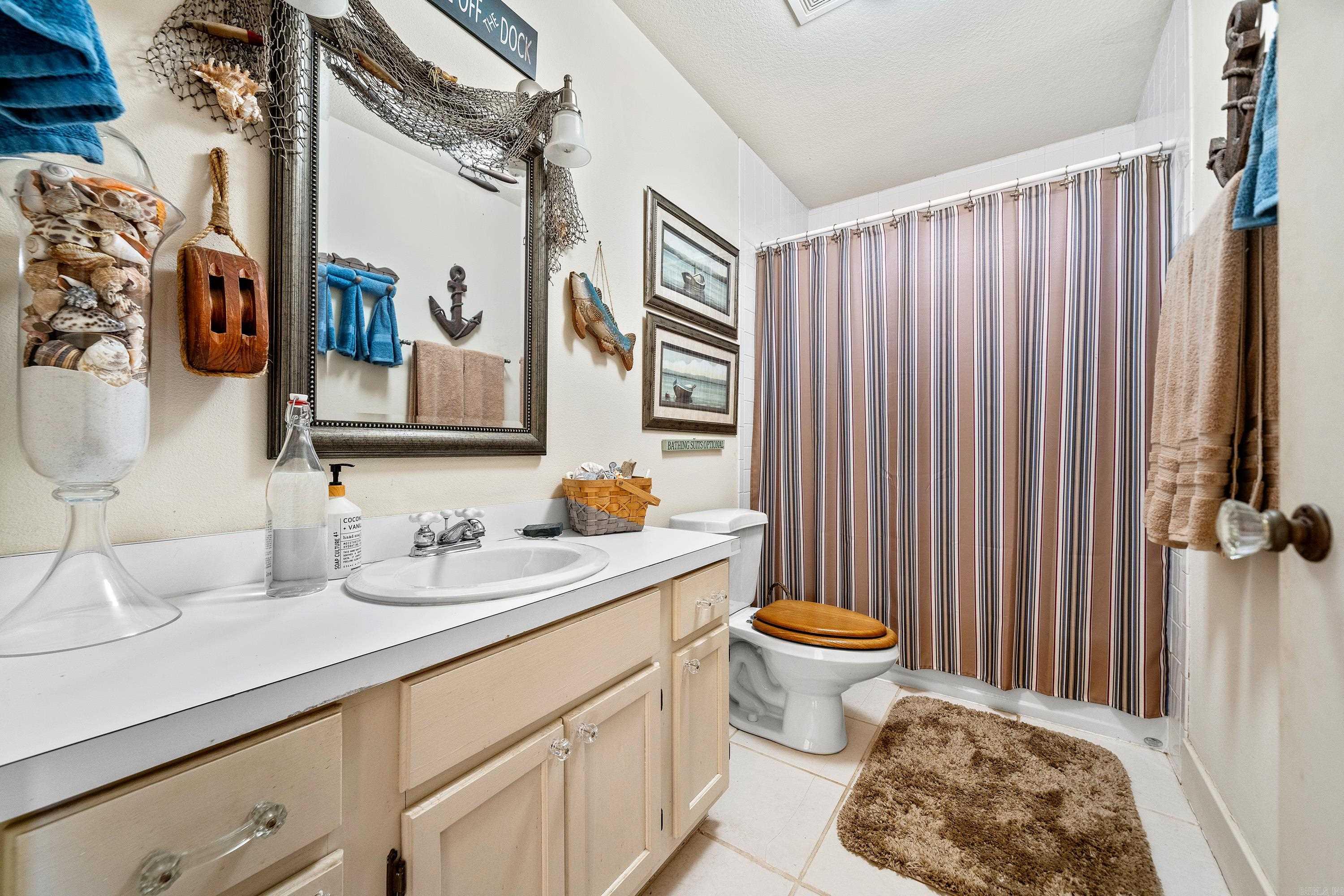 DIAMONDHEAD - Residential