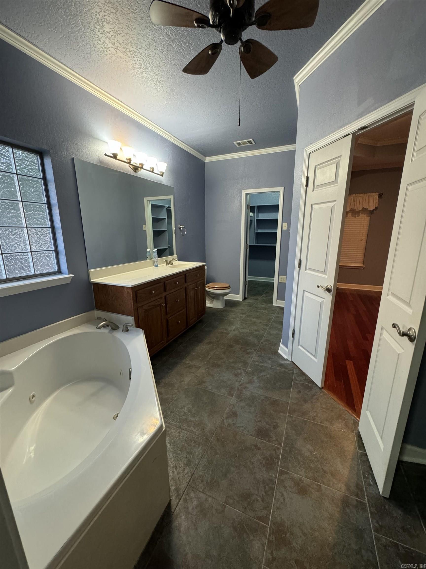 WOODLAND PARK - Residential