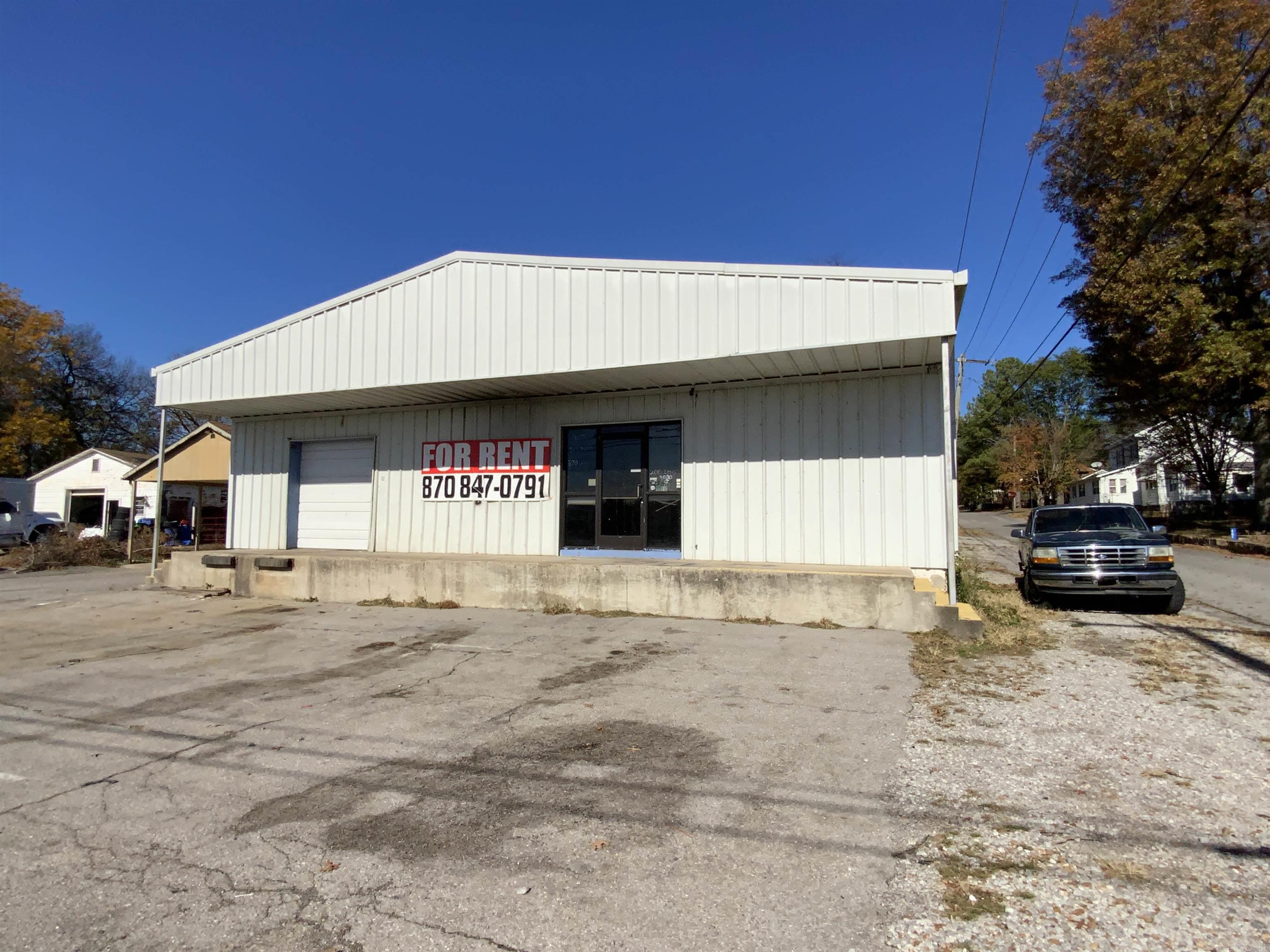 Maxfield Southern - Commercial Sale
