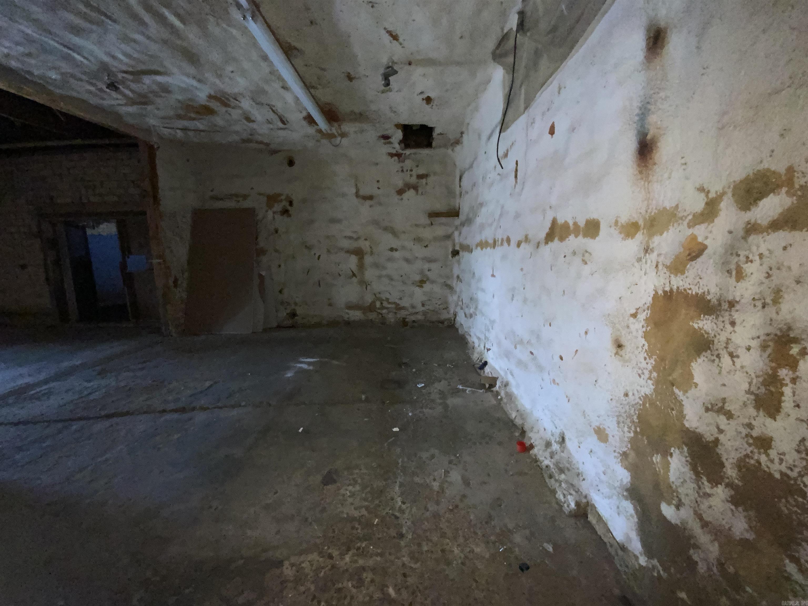 Maxfield Southern - Commercial Sale