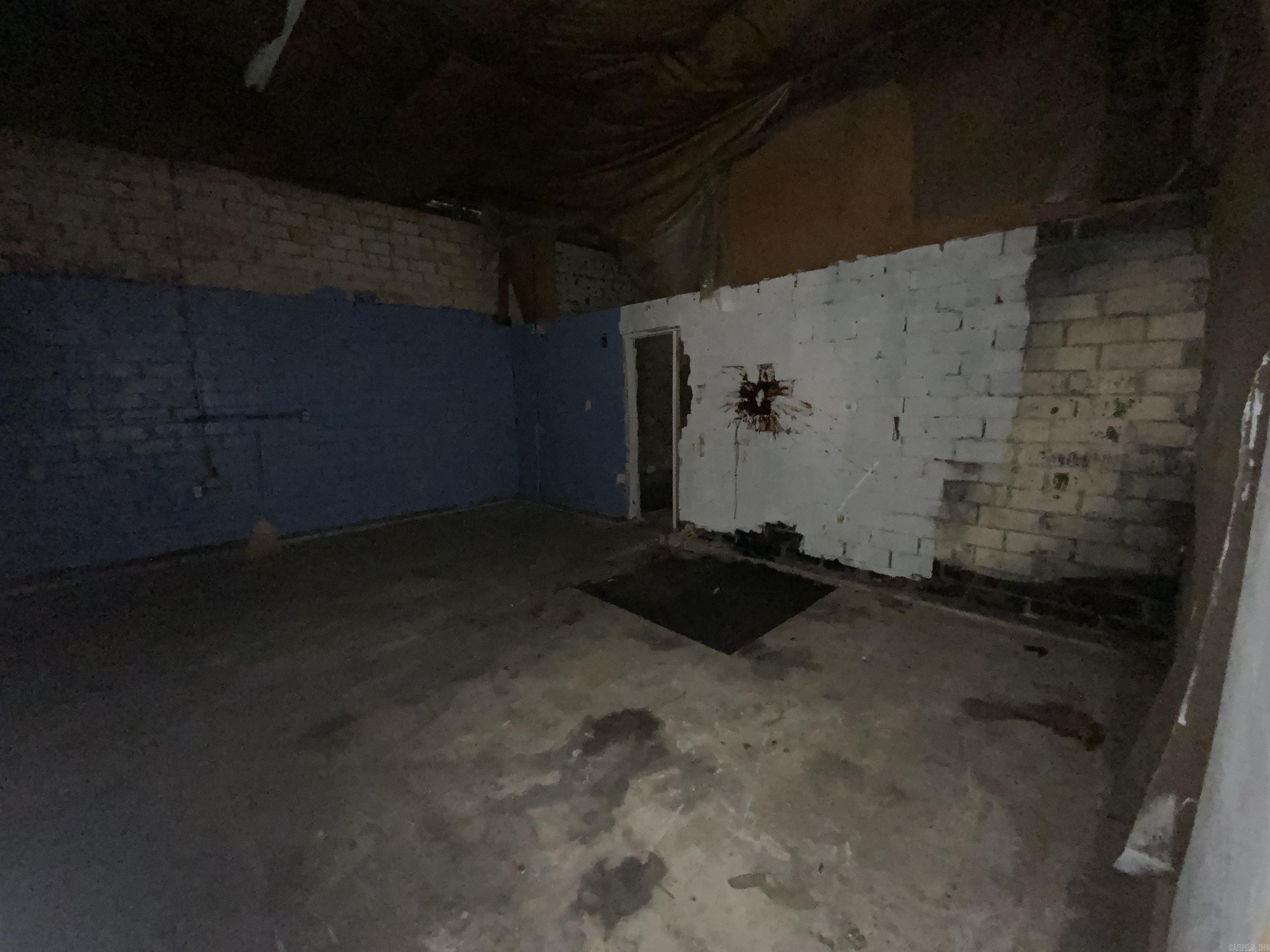 Maxfield Southern - Commercial Sale