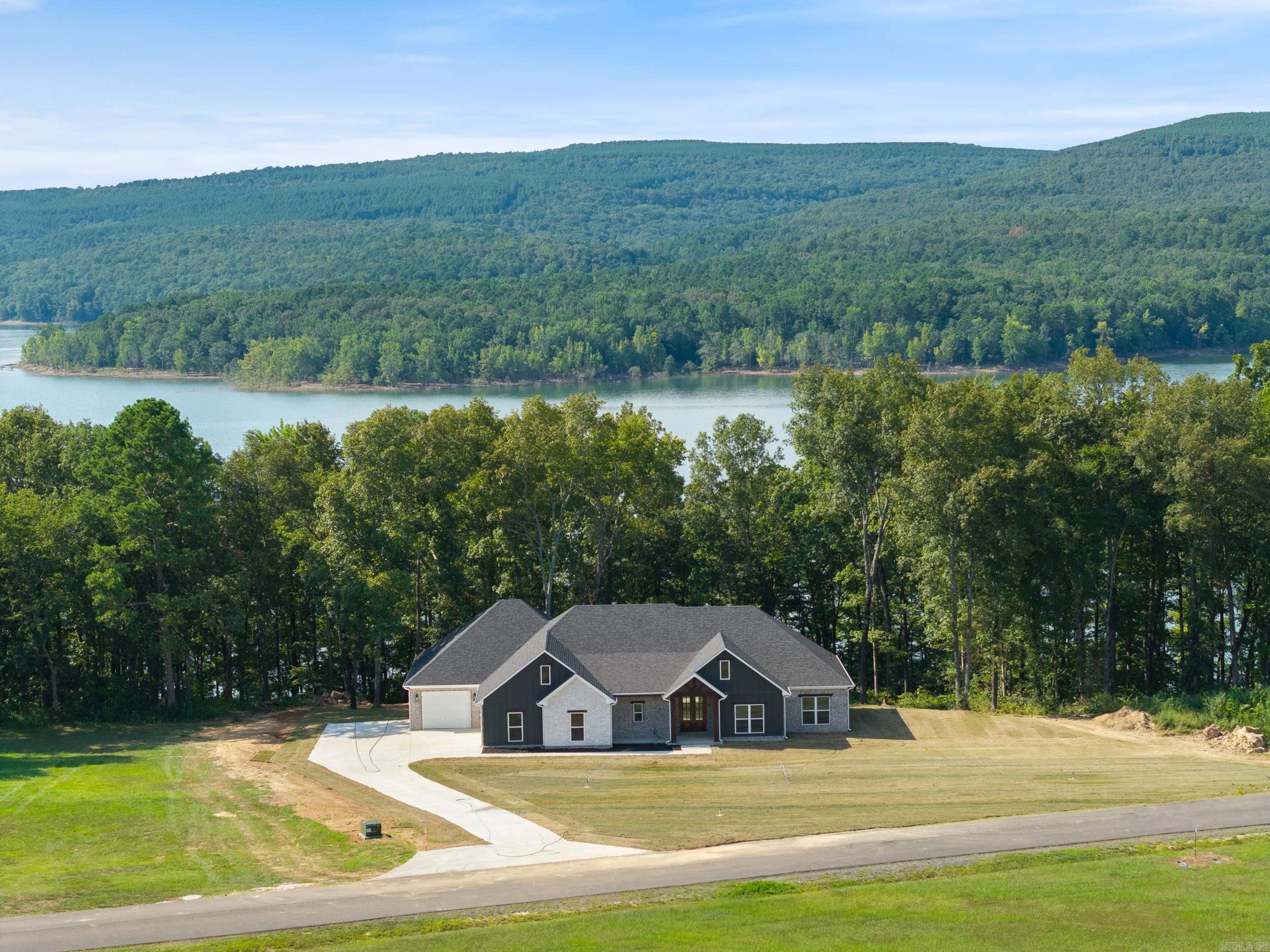 CRYSTAL BROOKE SHORES - Residential