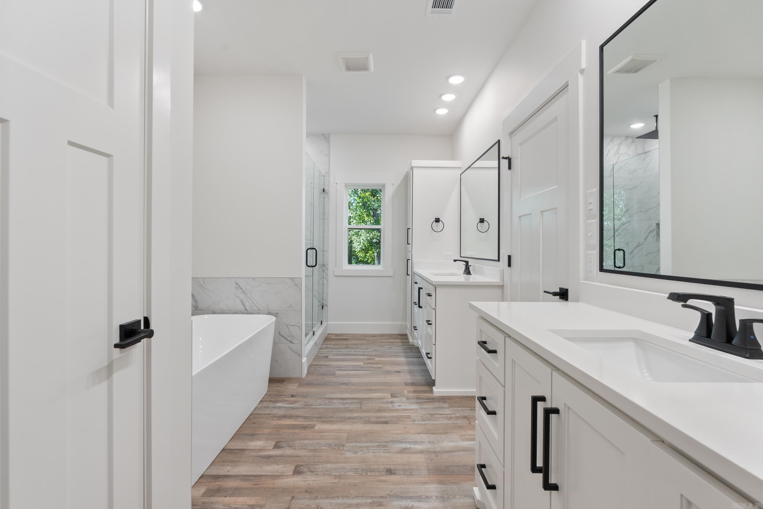 CRYSTAL BROOKE SHORES - Residential