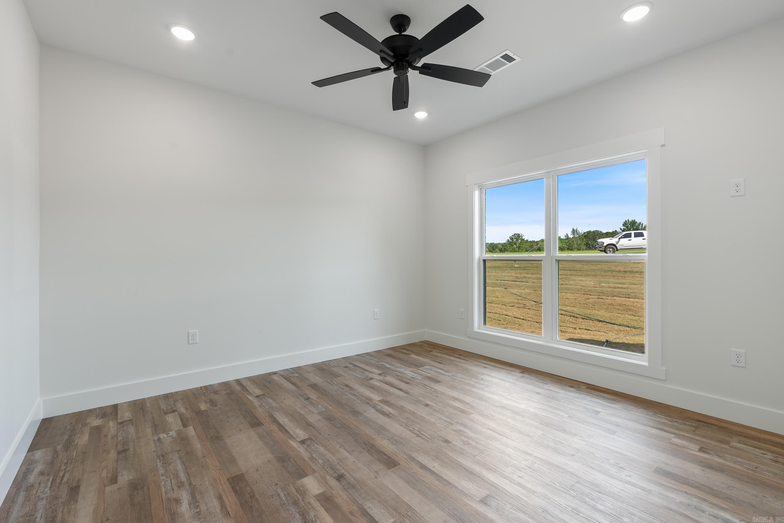 CRYSTAL BROOKE SHORES - Residential