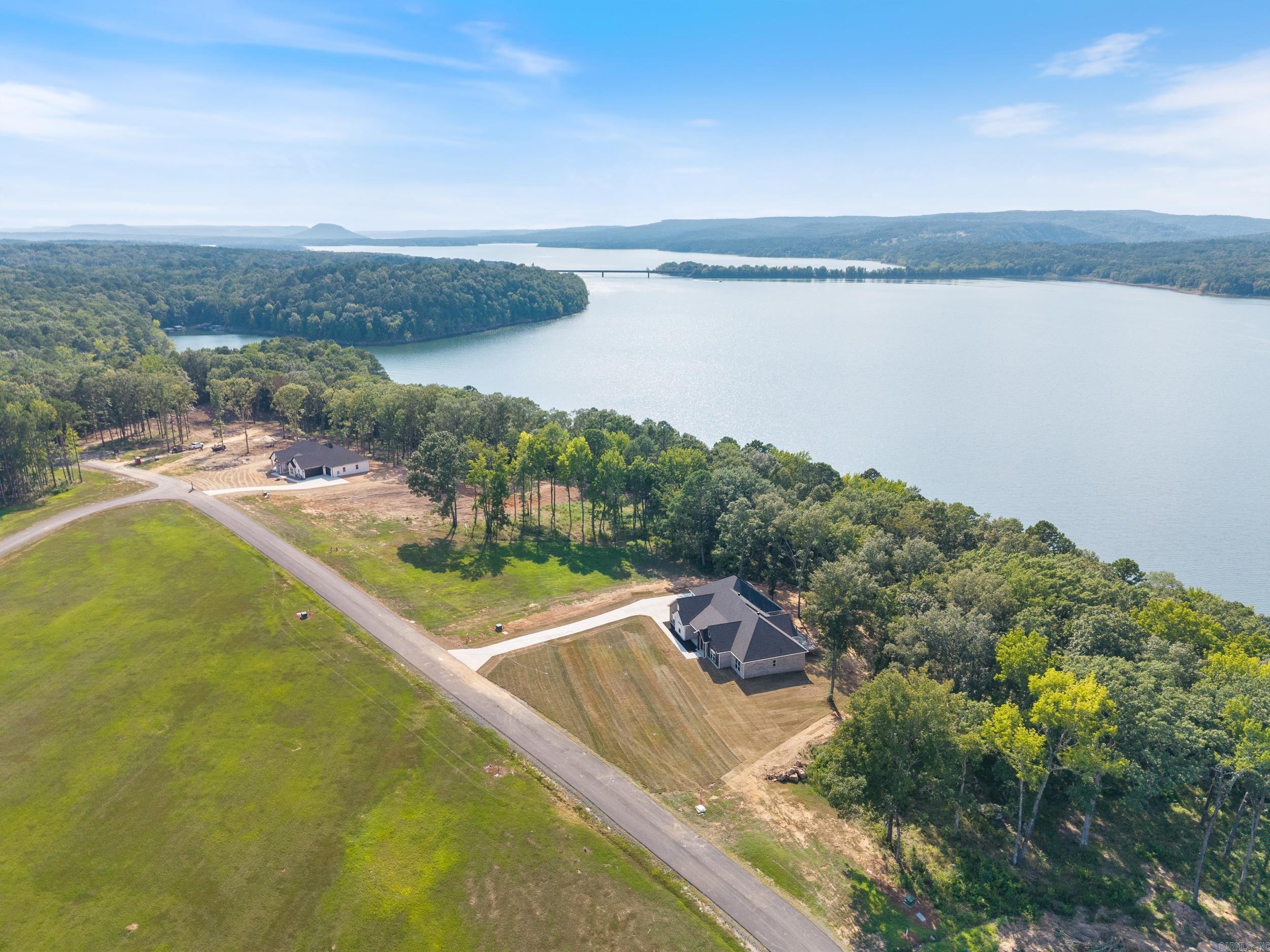 CRYSTAL BROOKE SHORES - Residential