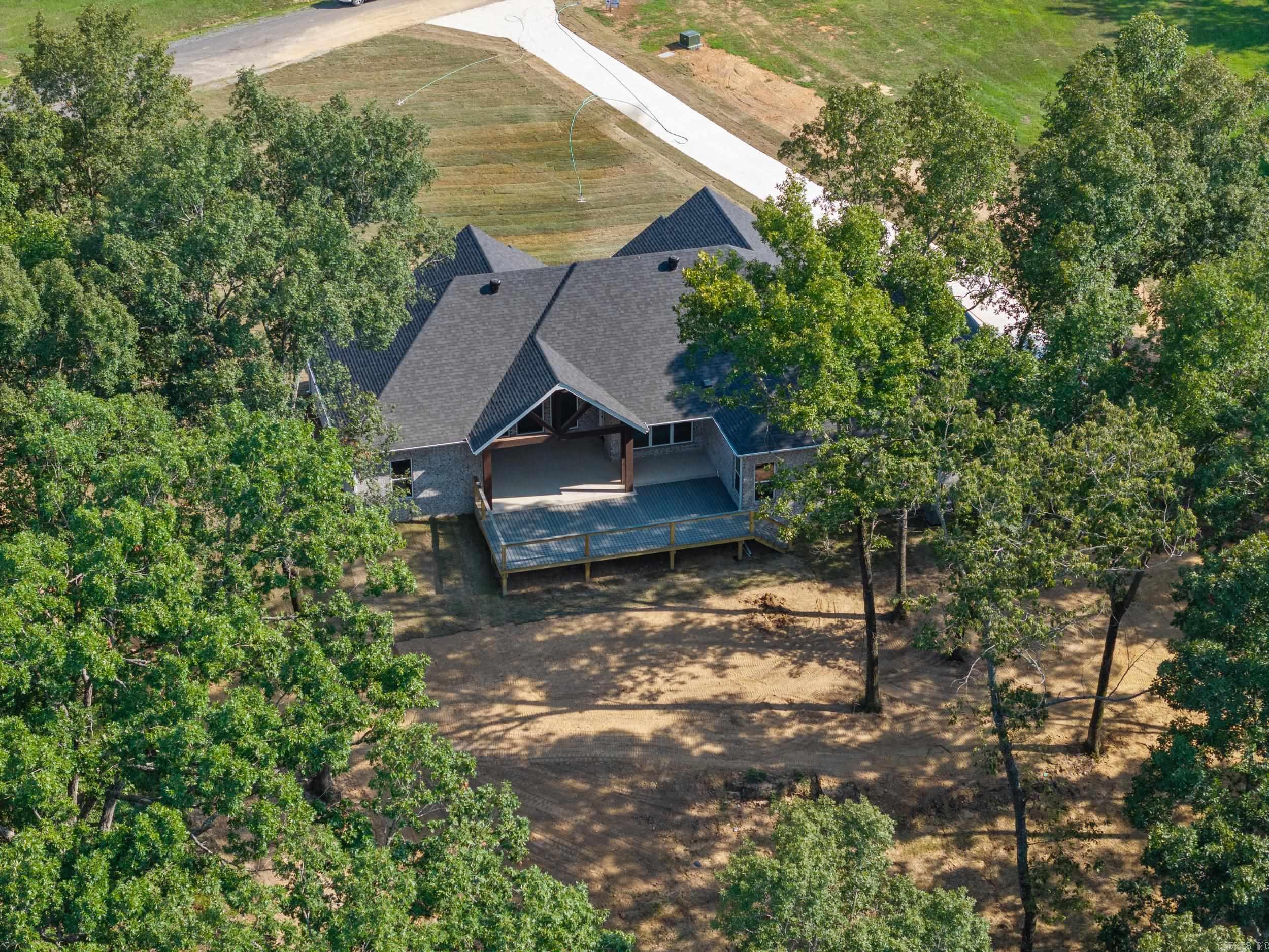 CRYSTAL BROOKE SHORES - Residential