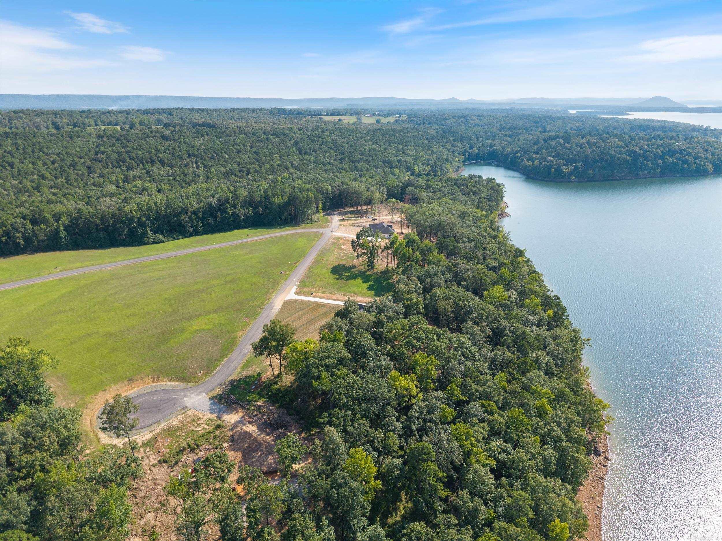 CRYSTAL BROOKE SHORES - Residential