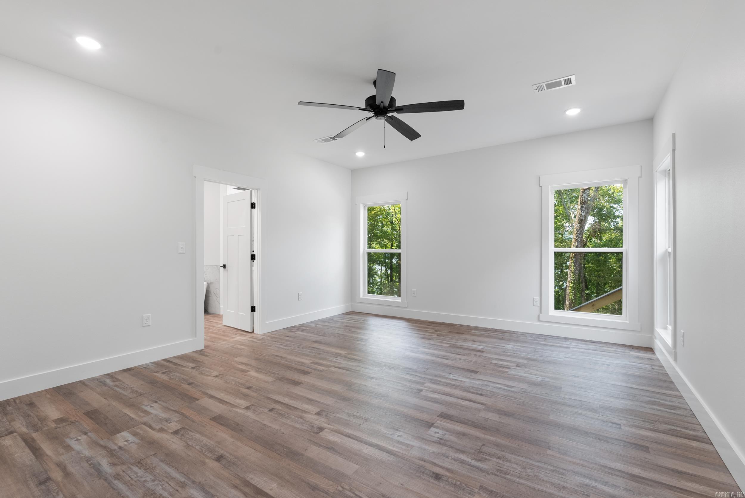 CRYSTAL BROOKE SHORES - Residential