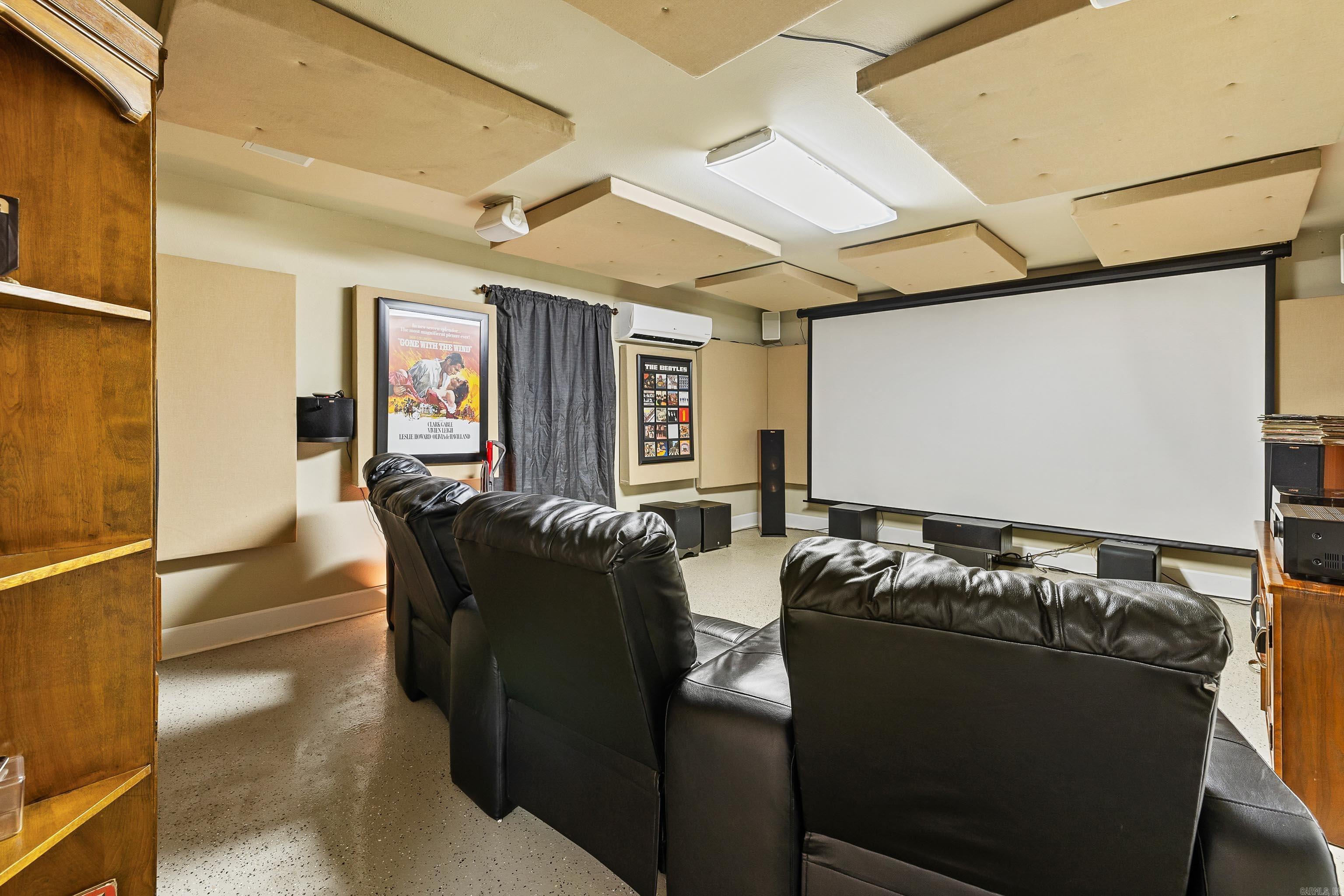 HURRICANE LAKE EST - Residential