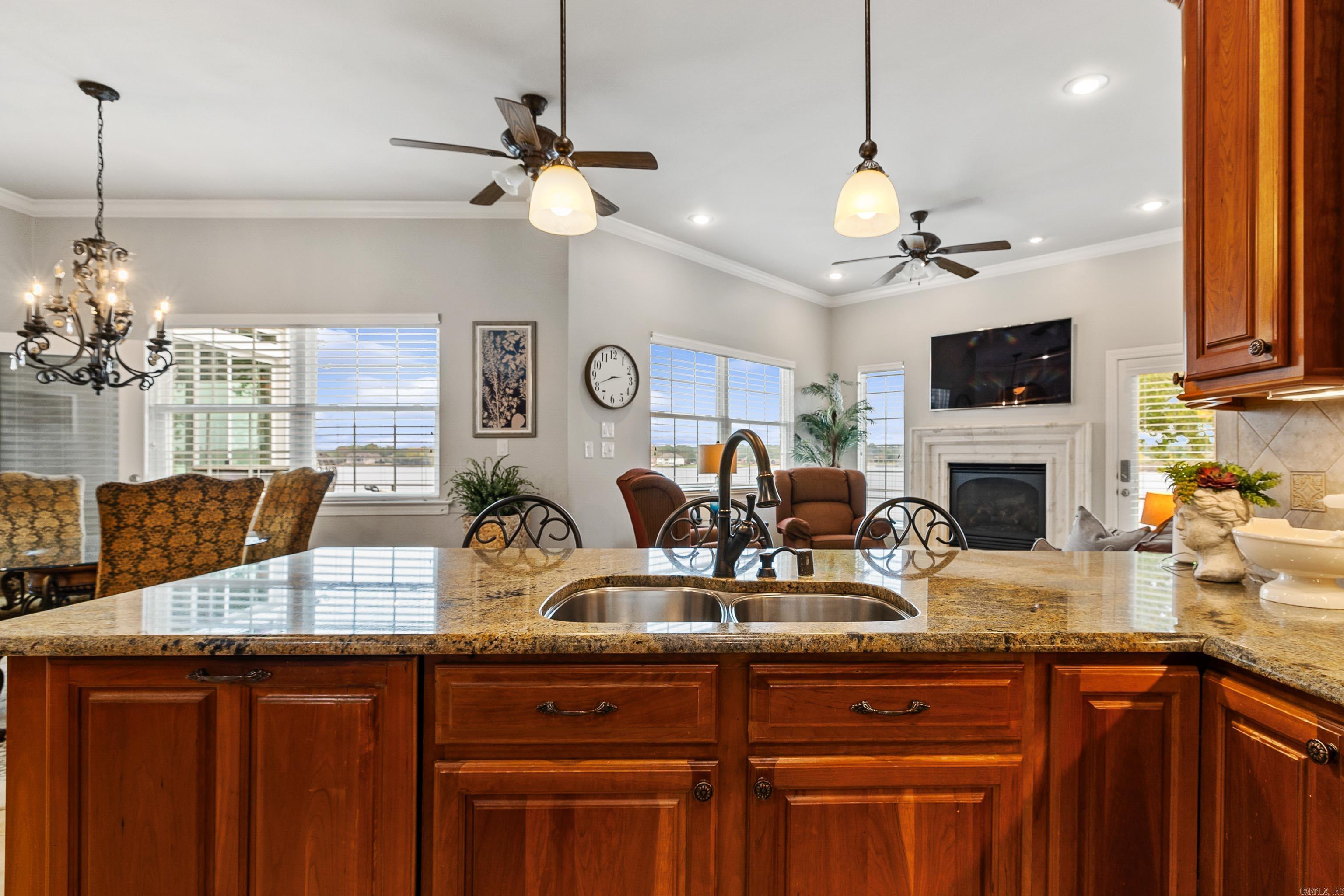 HURRICANE LAKE EST - Residential