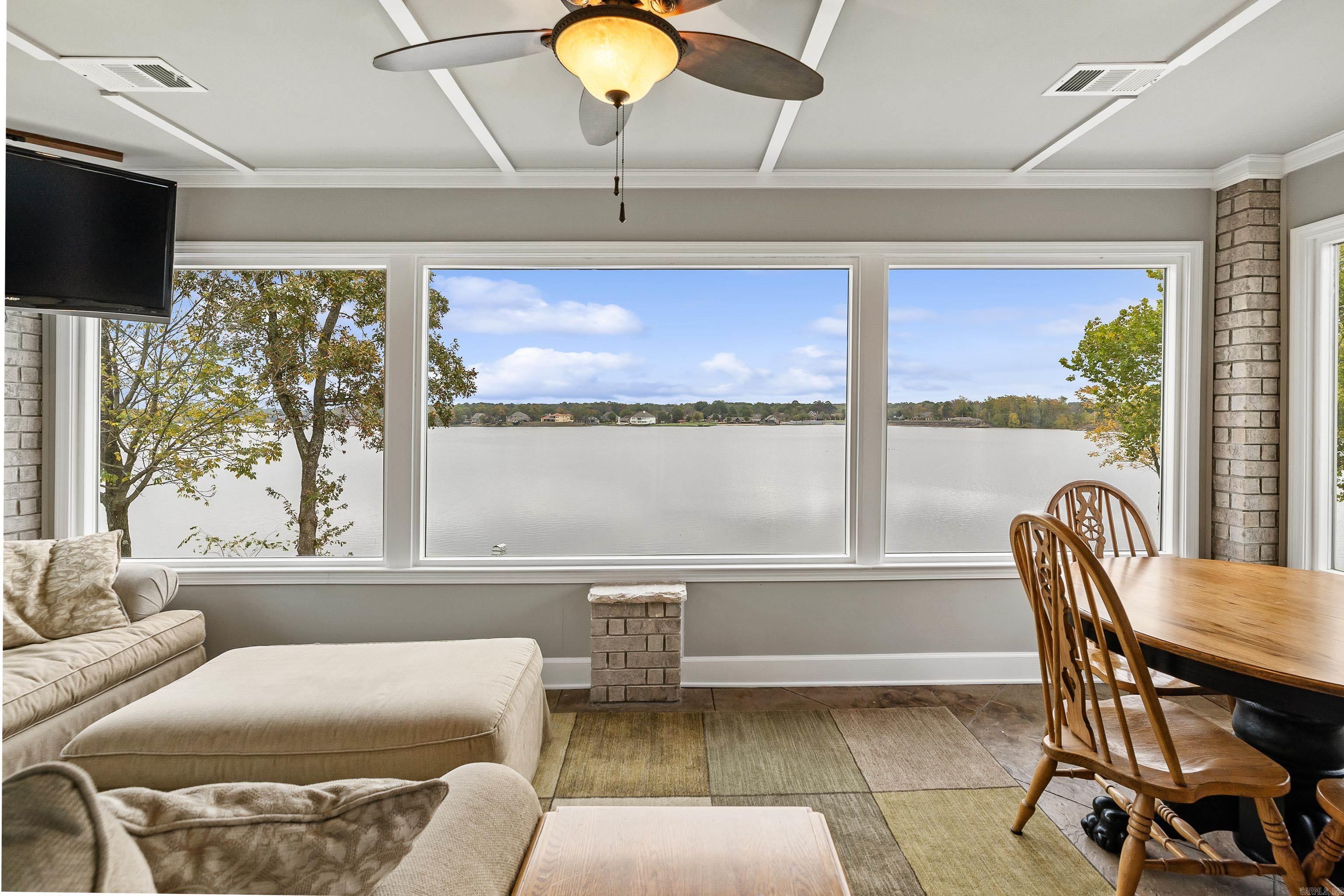 HURRICANE LAKE EST - Residential