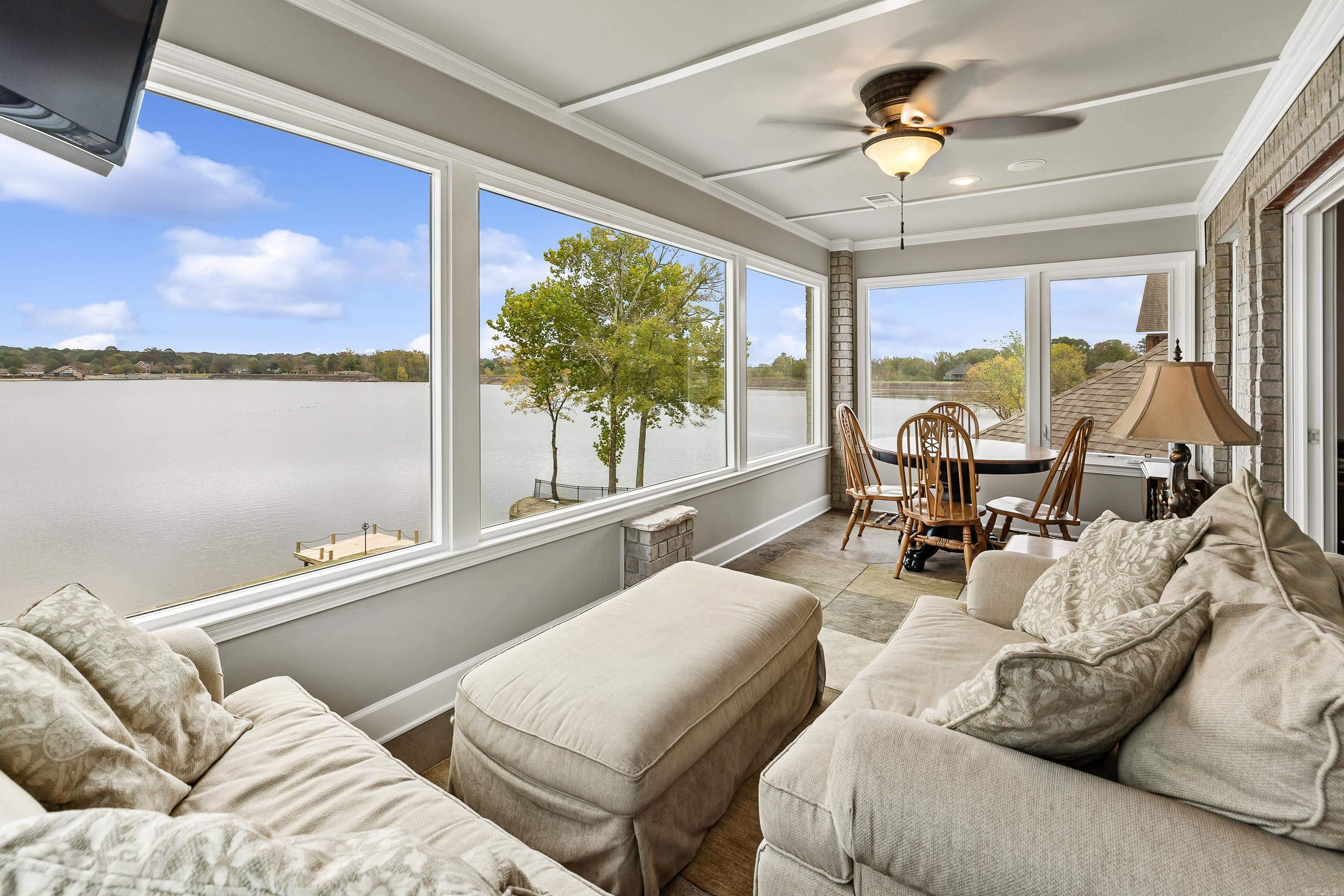 HURRICANE LAKE EST - Residential