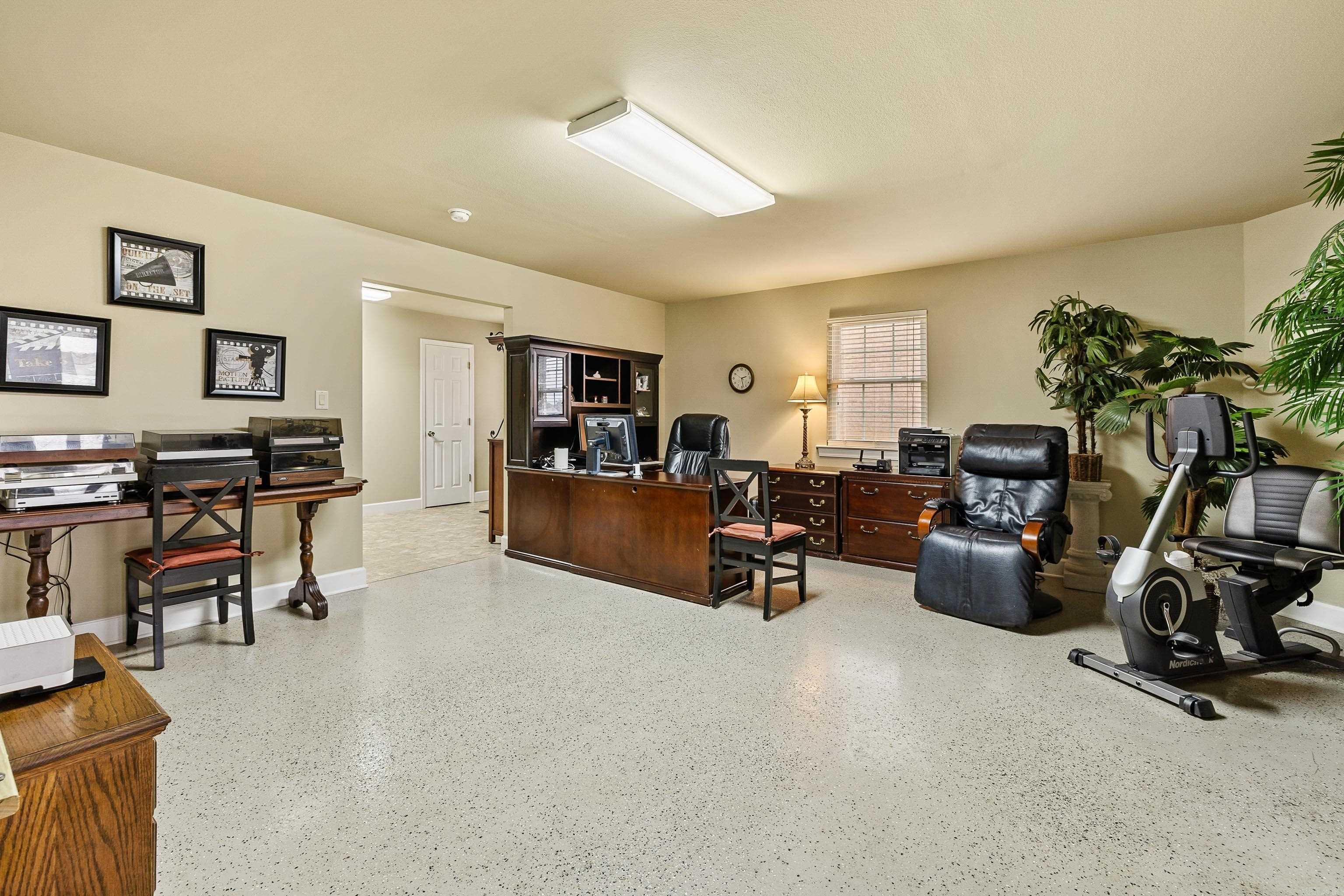 HURRICANE LAKE EST - Residential