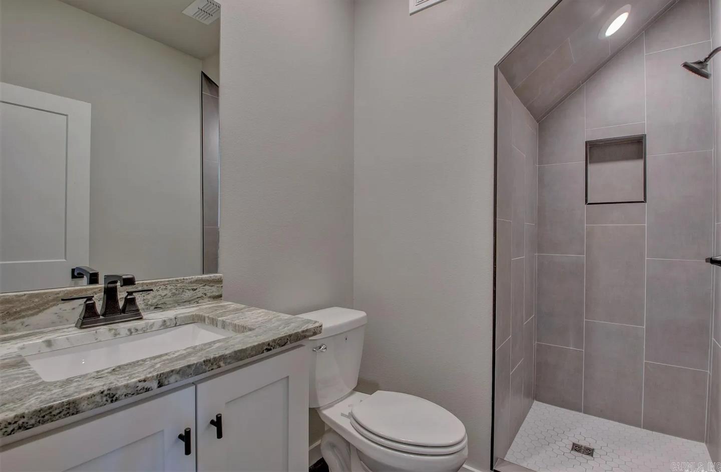 Worthen WB - Residential Lease