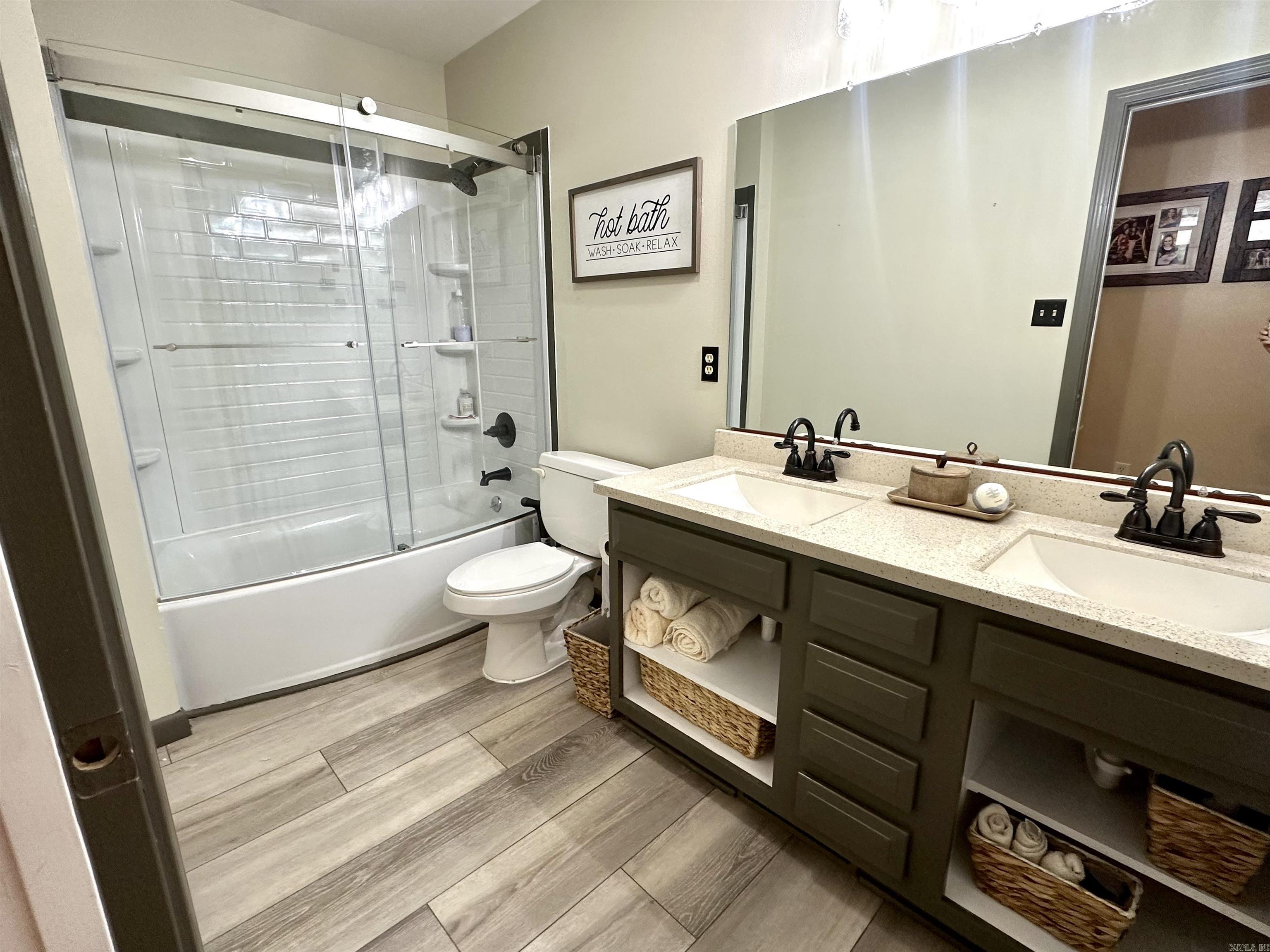 CEDAR GLEN - Residential