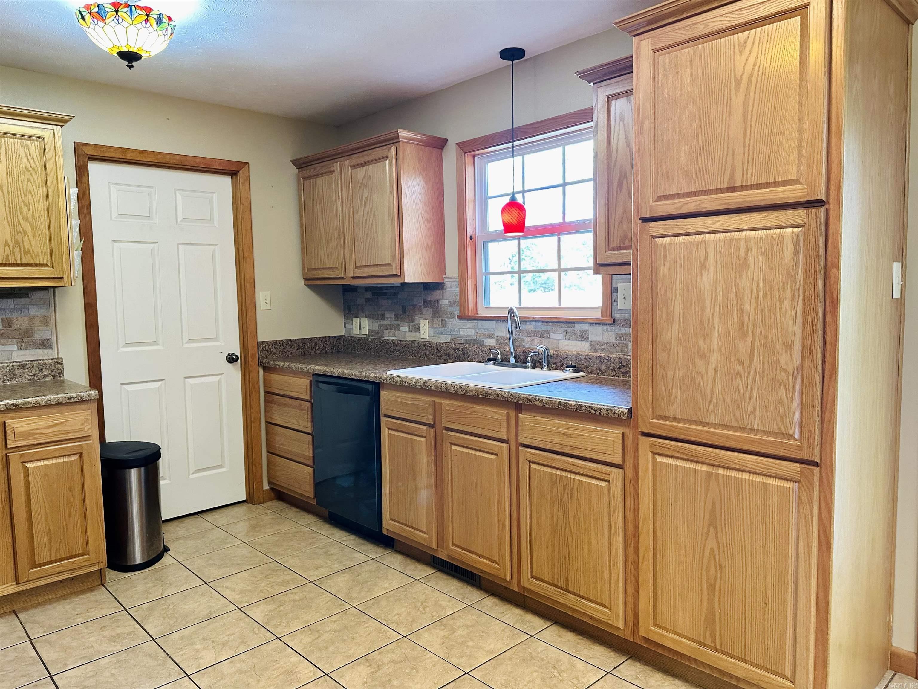 CEDAR GLEN - Residential