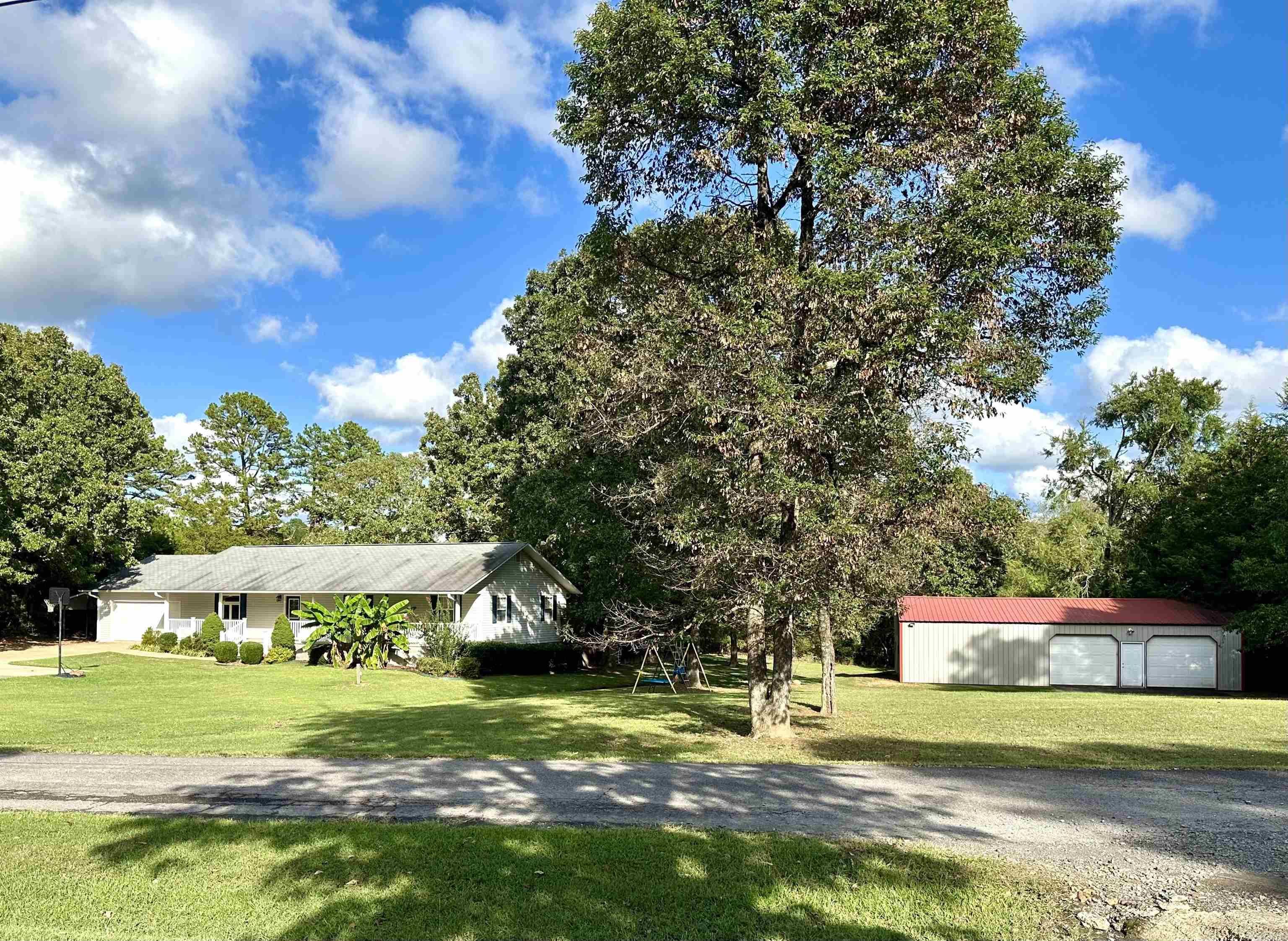 CEDAR GLEN - Residential