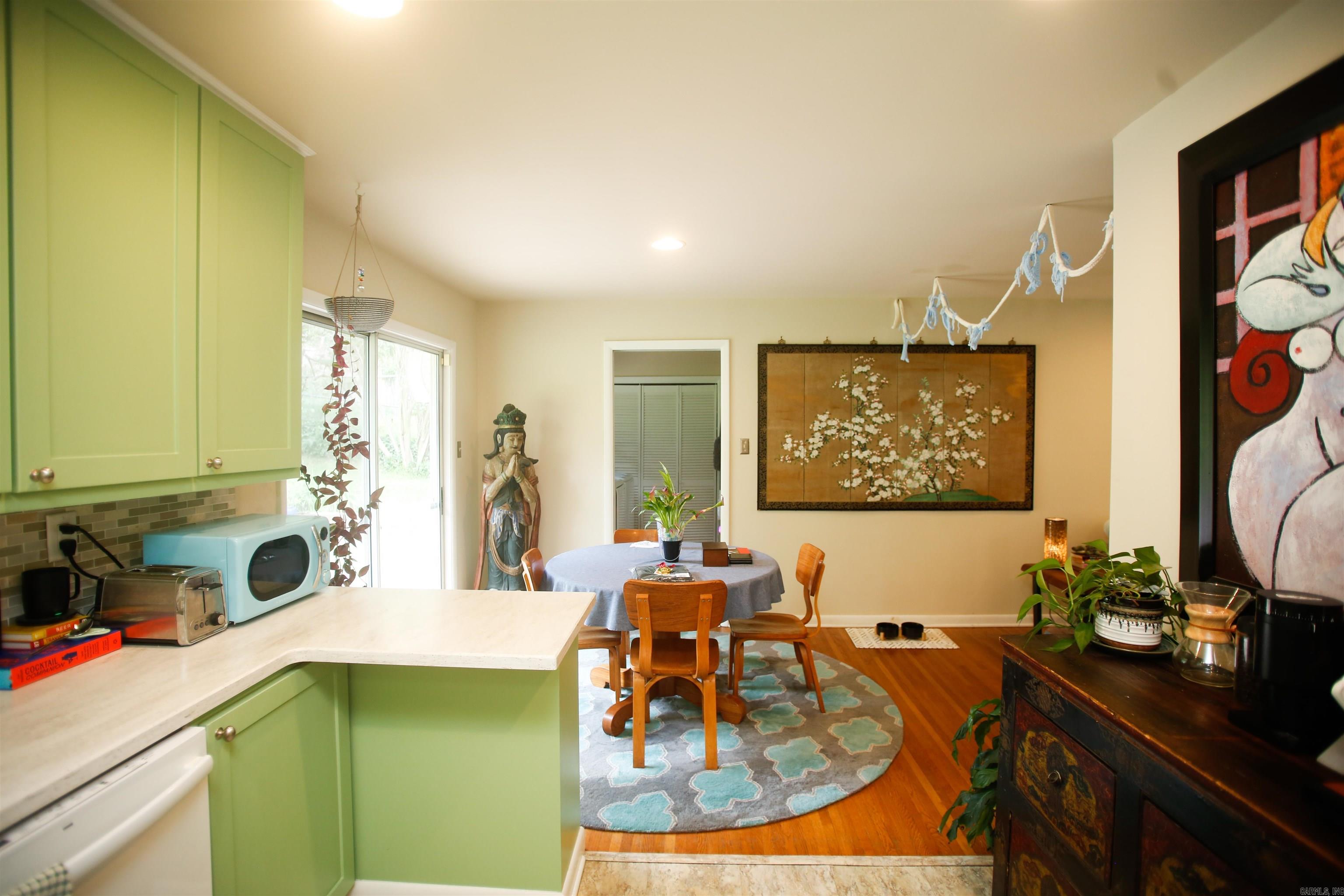 1N-13-01 - Residential Lease