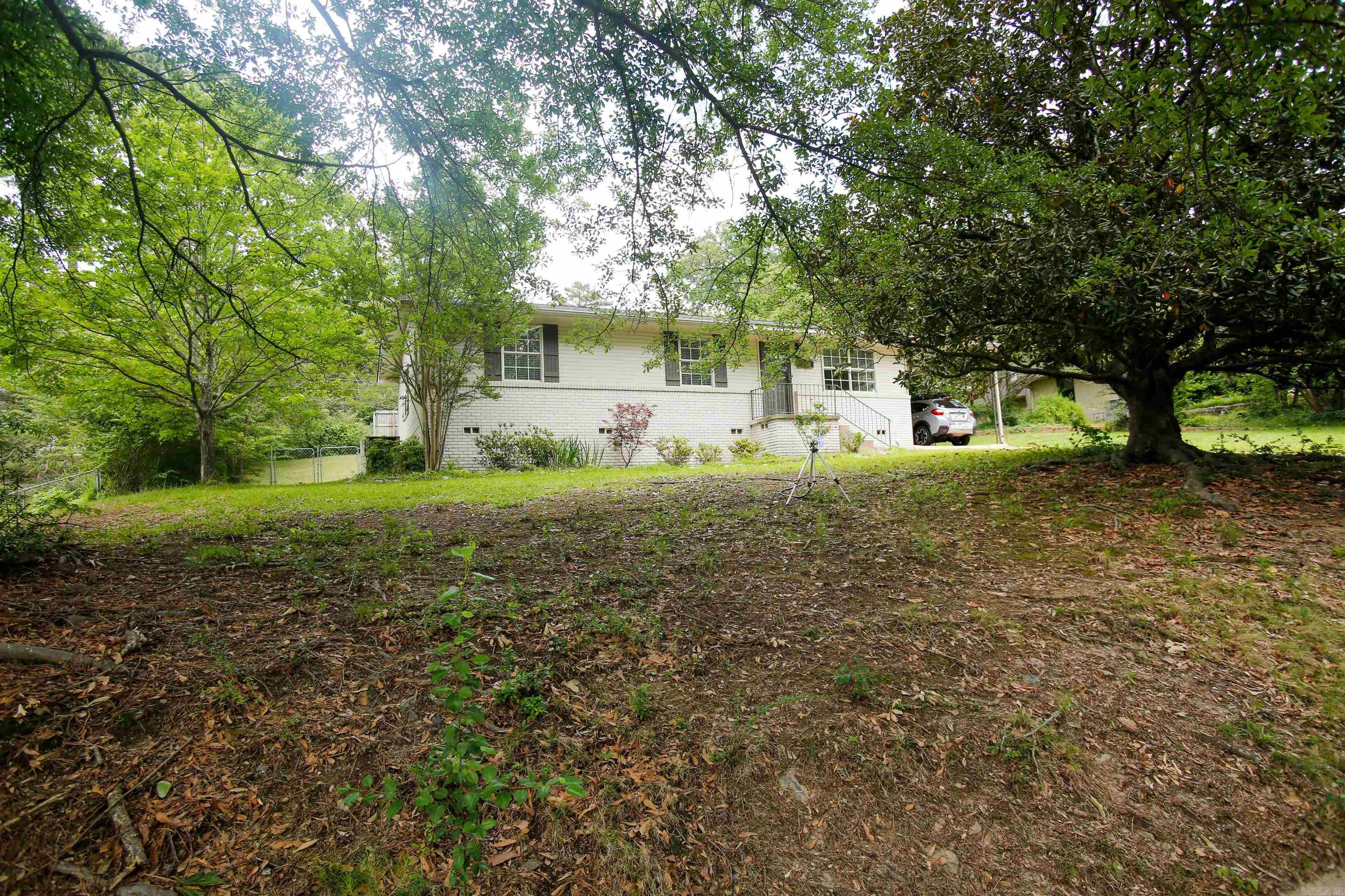 1N-13-01 - Residential Lease