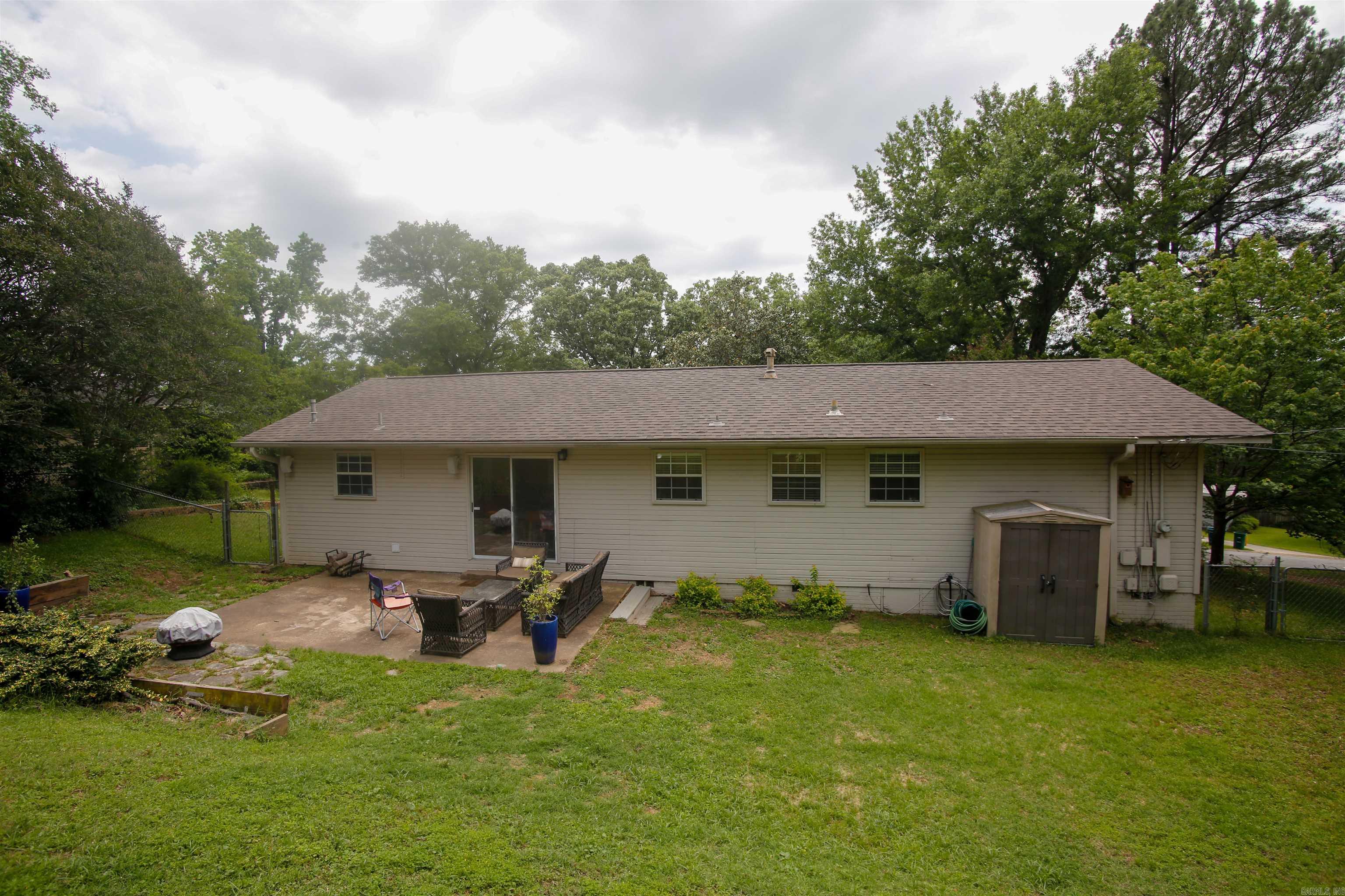 1N-13-01 - Residential Lease