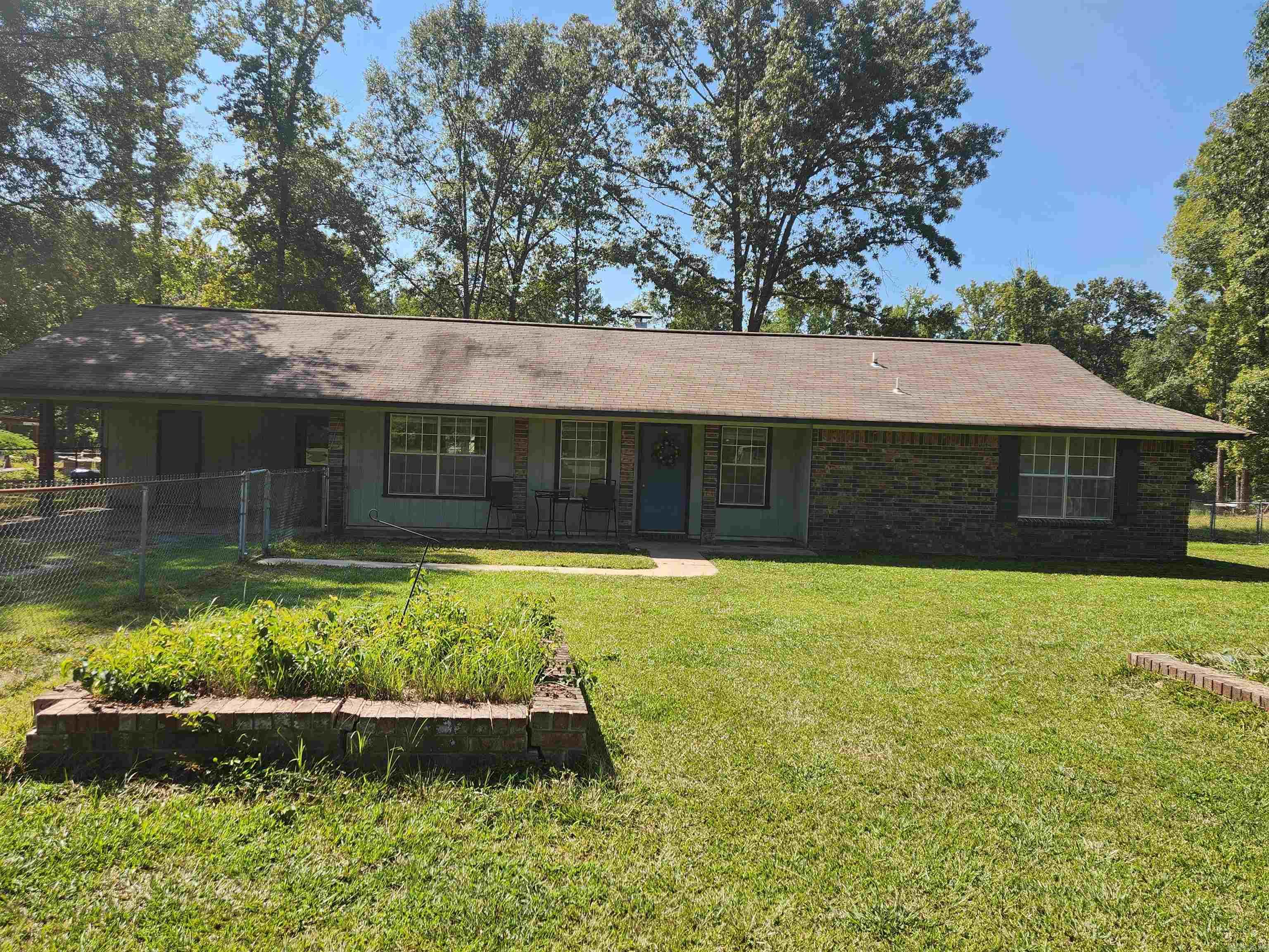 JAMESTOWN DEVL CO S/D - Residential