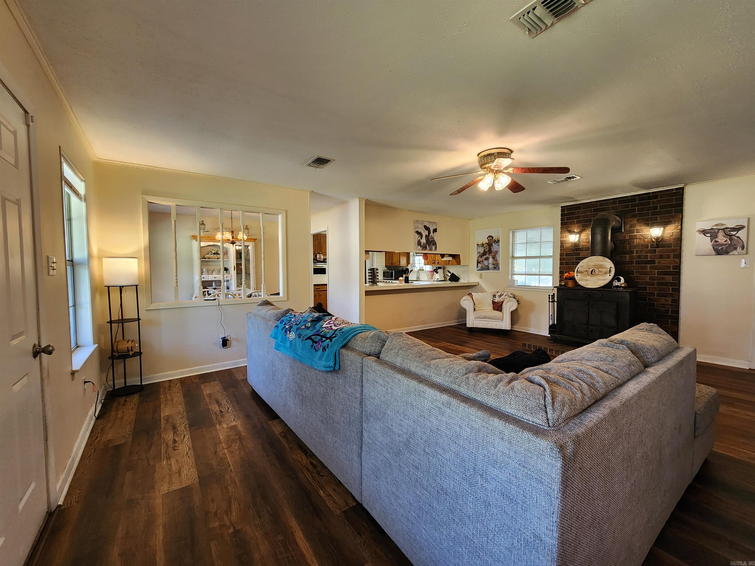 JAMESTOWN DEVL CO S/D - Residential