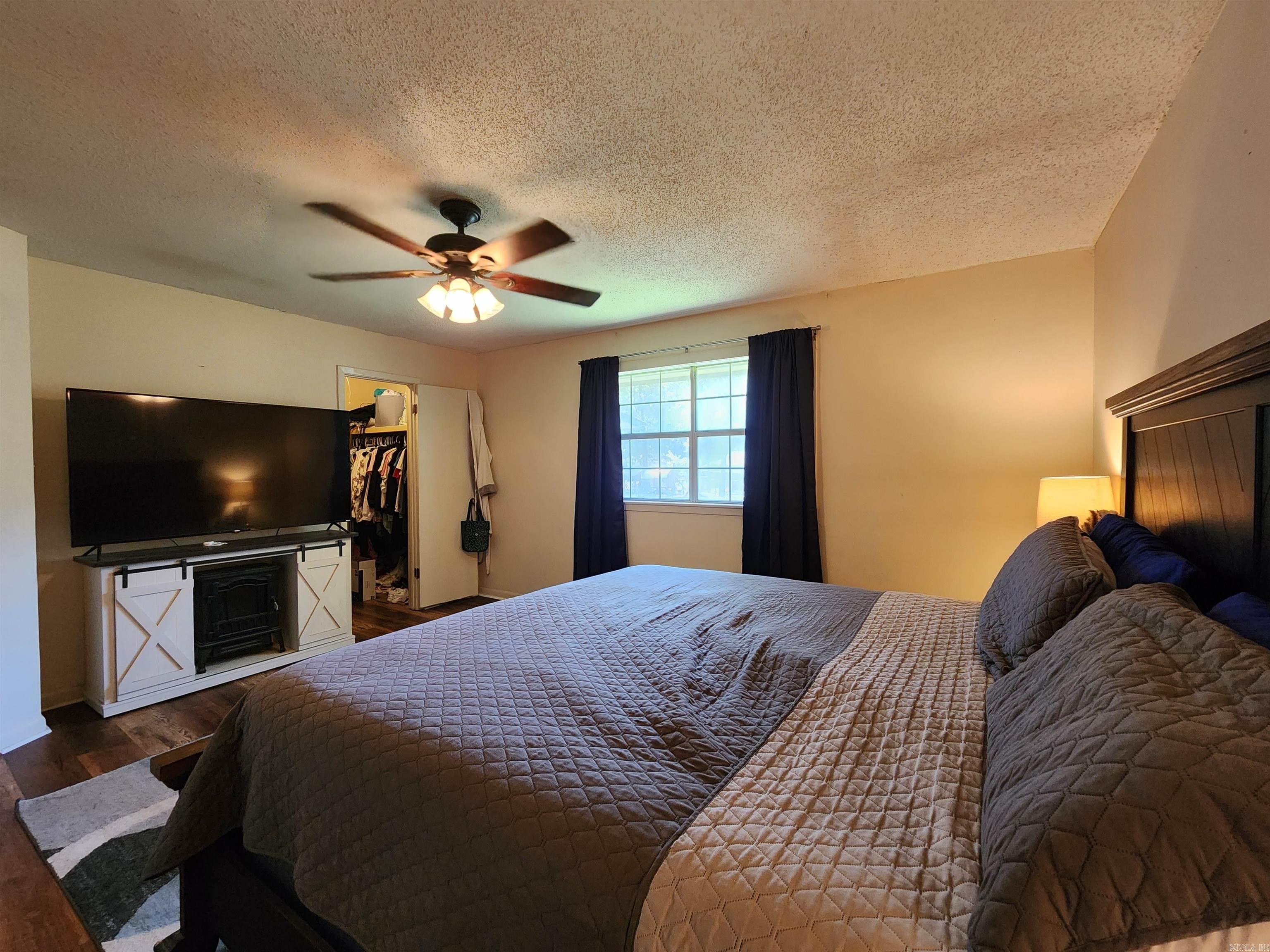 JAMESTOWN DEVL CO S/D - Residential