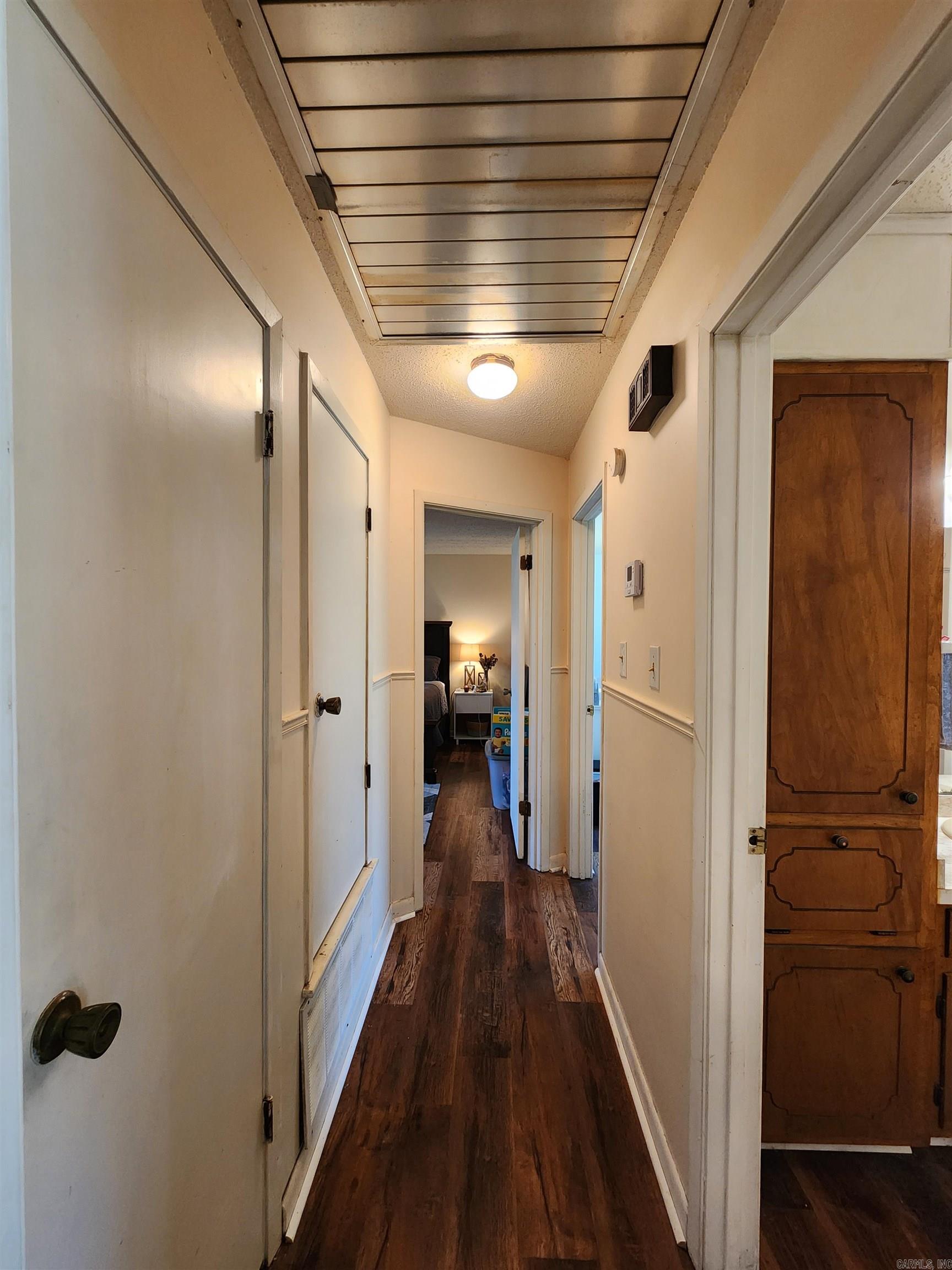 JAMESTOWN DEVL CO S/D - Residential