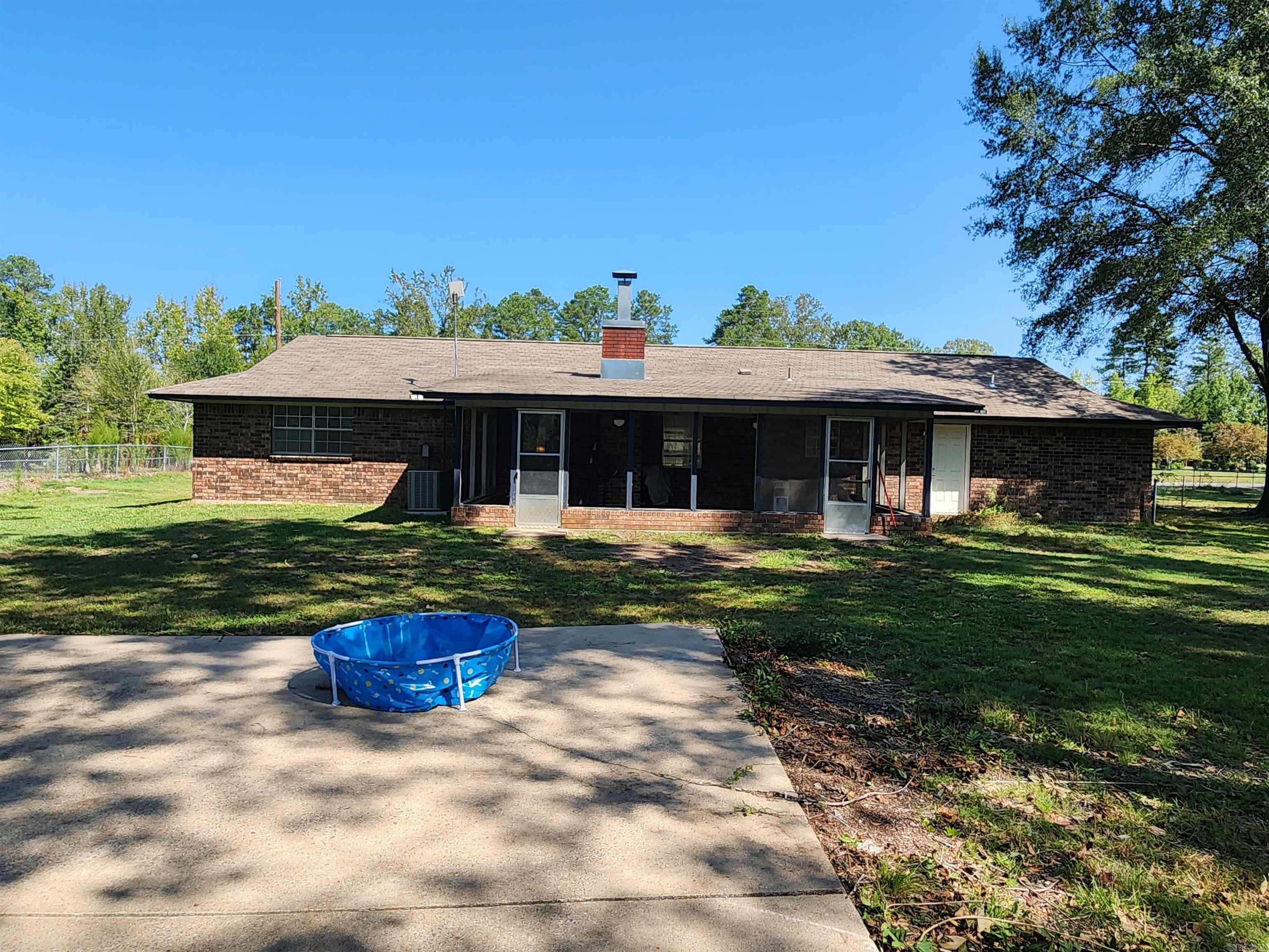 JAMESTOWN DEVL CO S/D - Residential