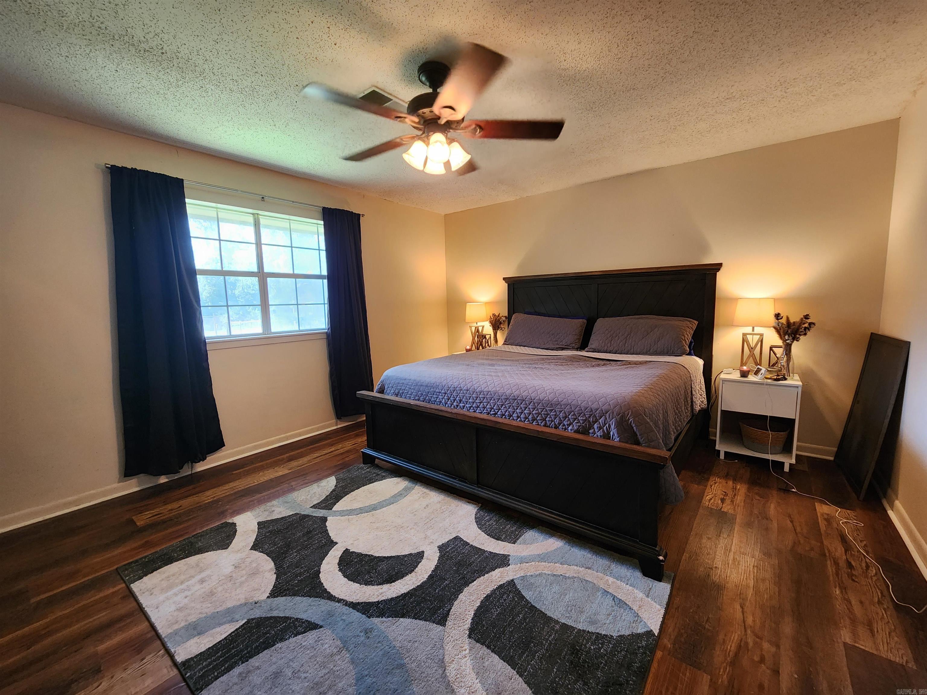 JAMESTOWN DEVL CO S/D - Residential