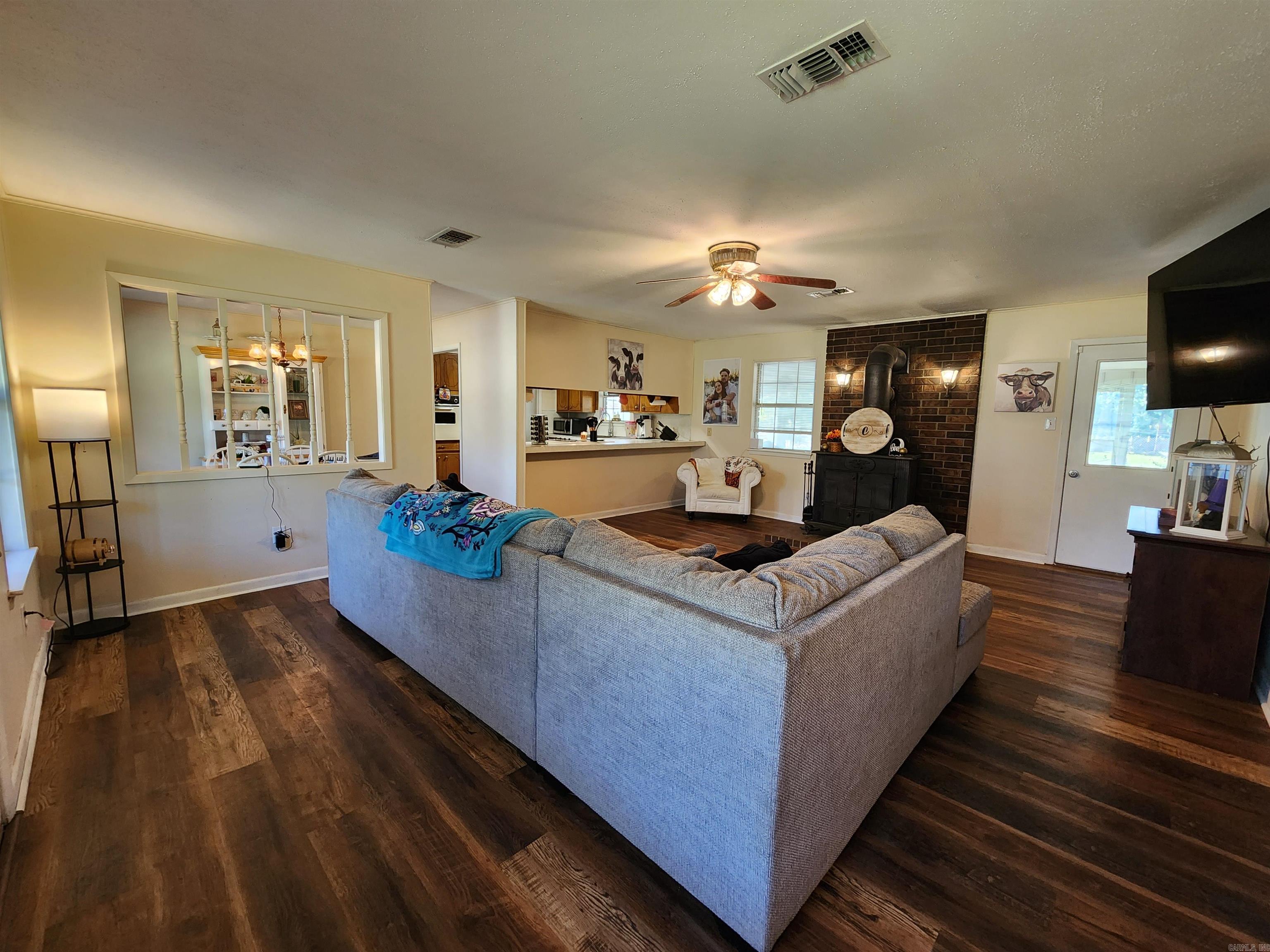 JAMESTOWN DEVL CO S/D - Residential