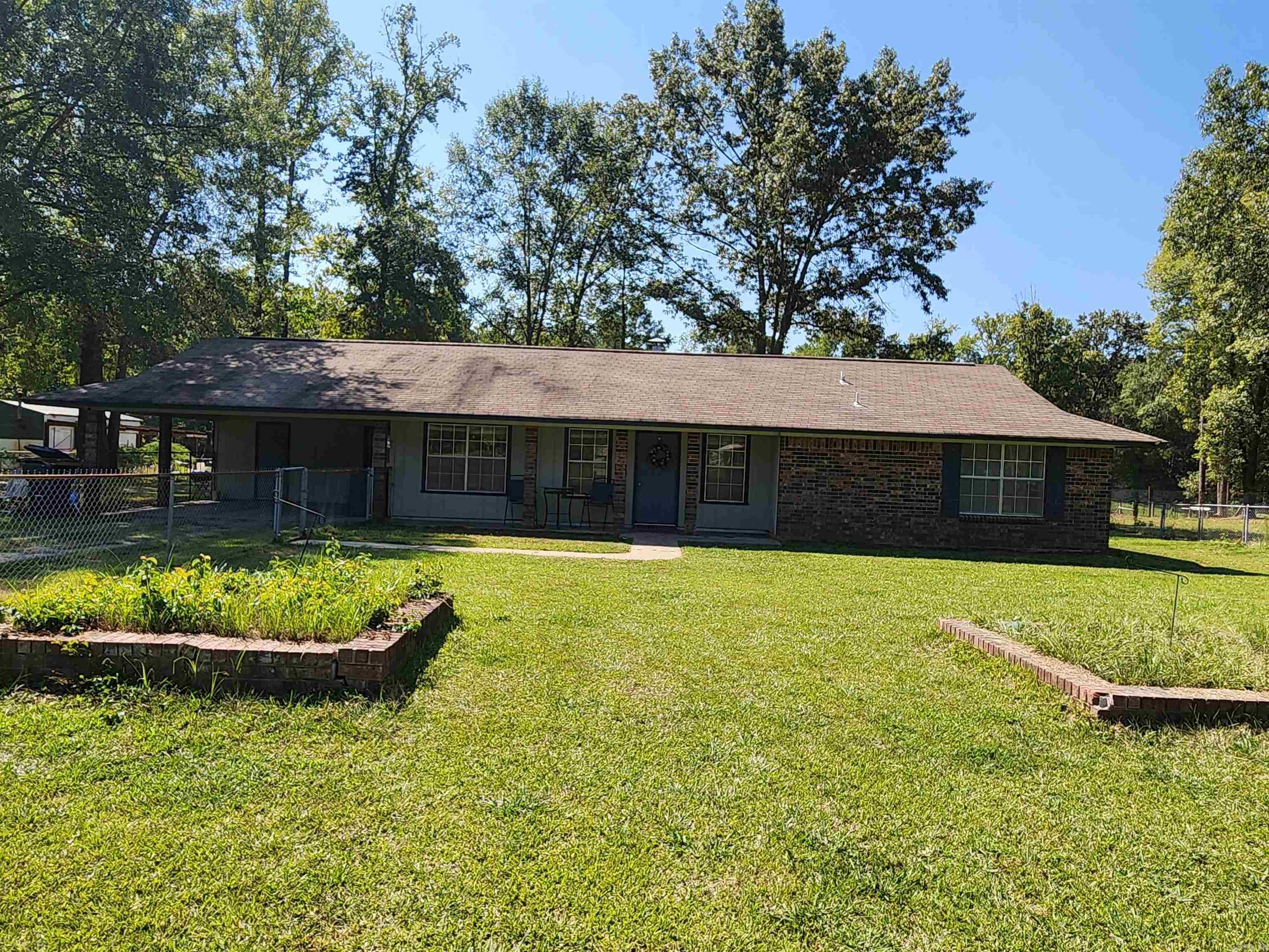 JAMESTOWN DEVL CO S/D - Residential