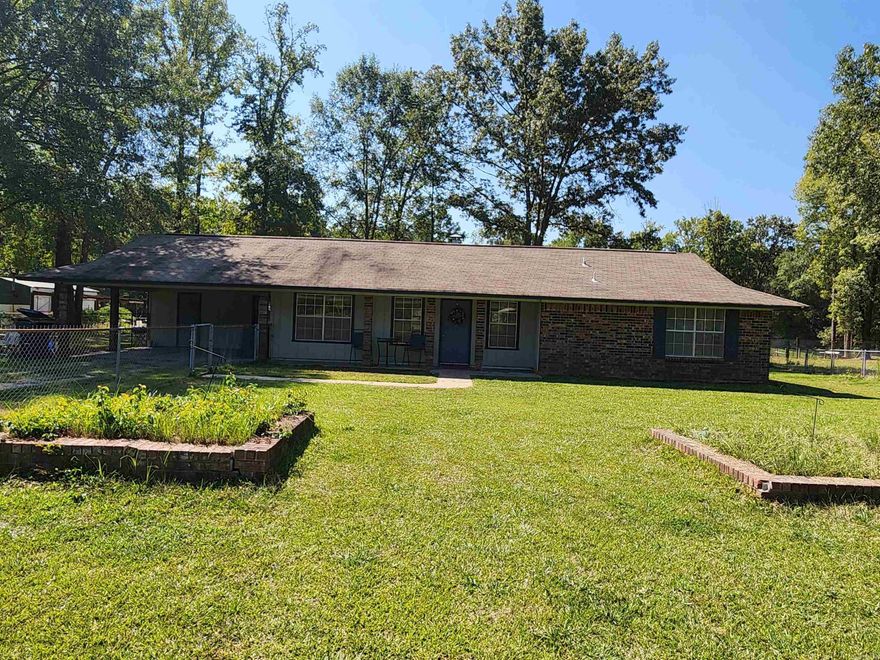 This cozy property features 2 beds and 1 bath, offering comfortable living space. The home has a screened-in back porch, perfect for relaxing and enjoying the outdoors. The expansive outdoor space is one of the main highlights. A large part of the space is fenced in, allowing for a safe and secure area for pets and children to play. There is a storage shed, a concrete slab that can be utilized as a patio area, or firepit area for family gatherings. It is conveniently located right off AR-104 making for an easy commute to work, nearby towns, and amenities.