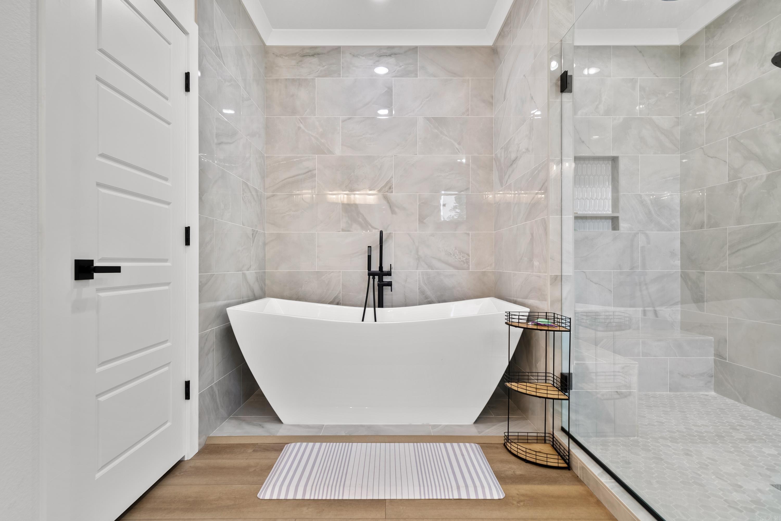 Lake Forest Shores - Residential