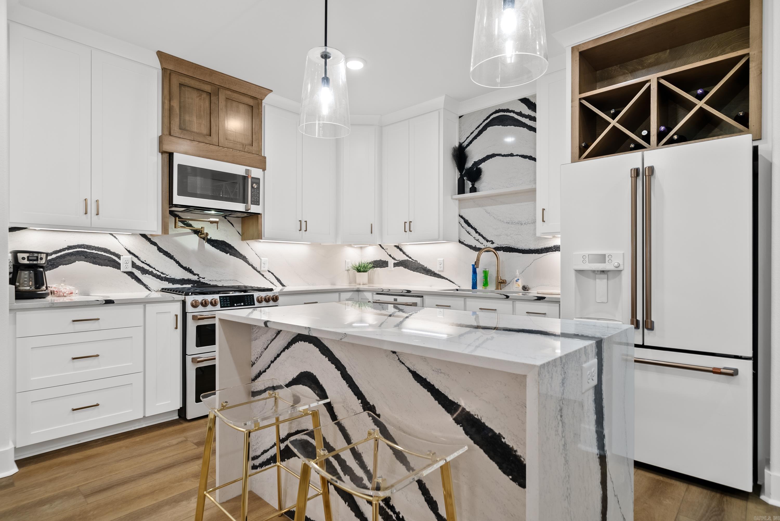 Lake Forest Shores - Residential